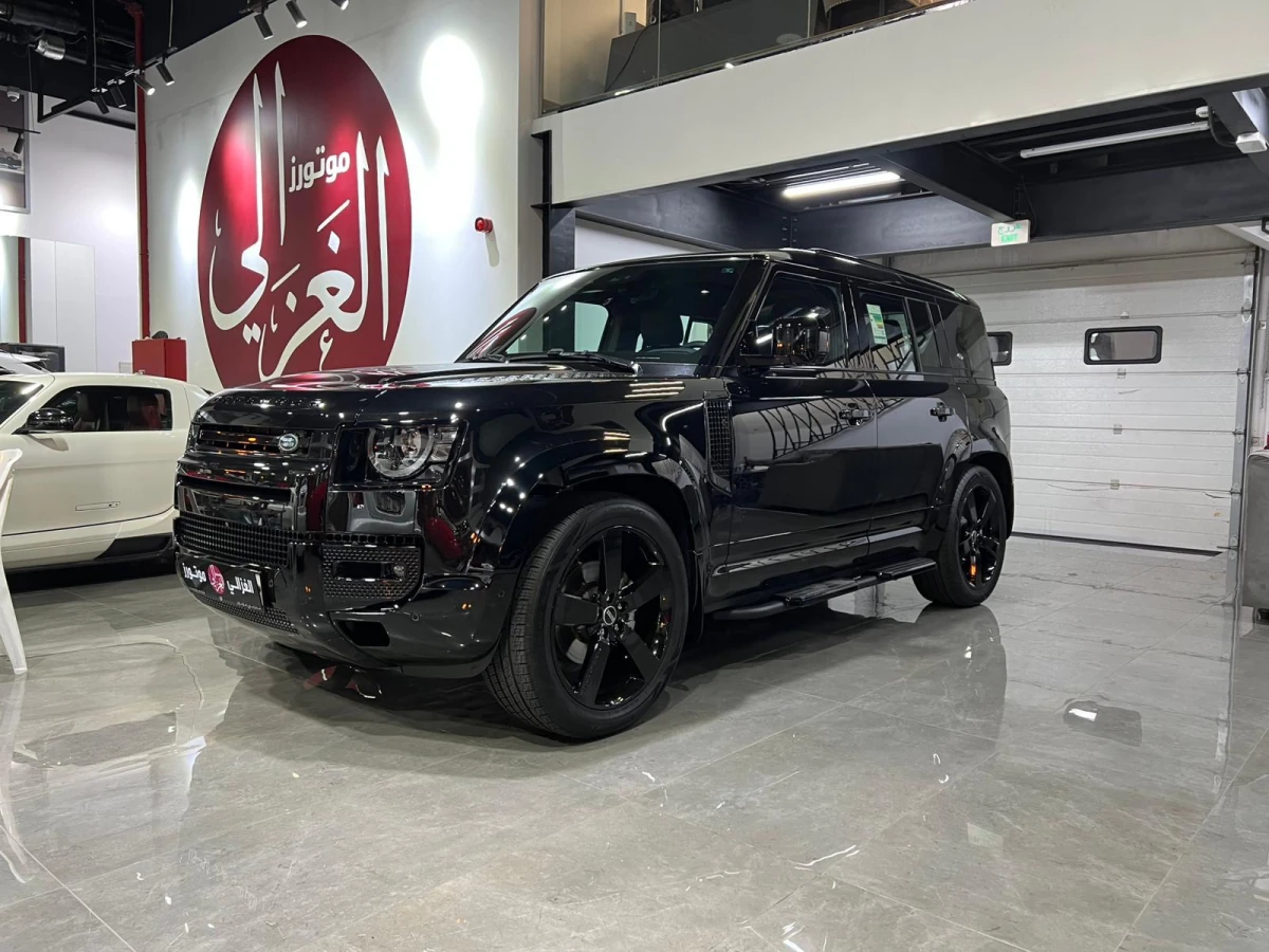 Land Rover Defender 110 2023