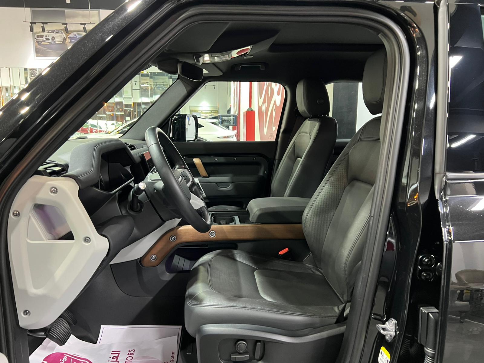 Land Rover Defender 110 2023 - Image 2
