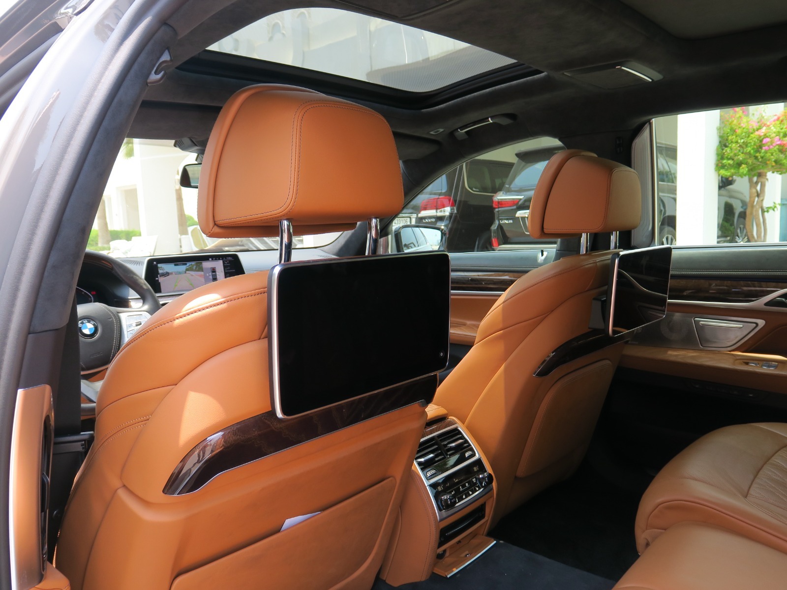 BMW 7-Series 730 Li 2020 - Image 4