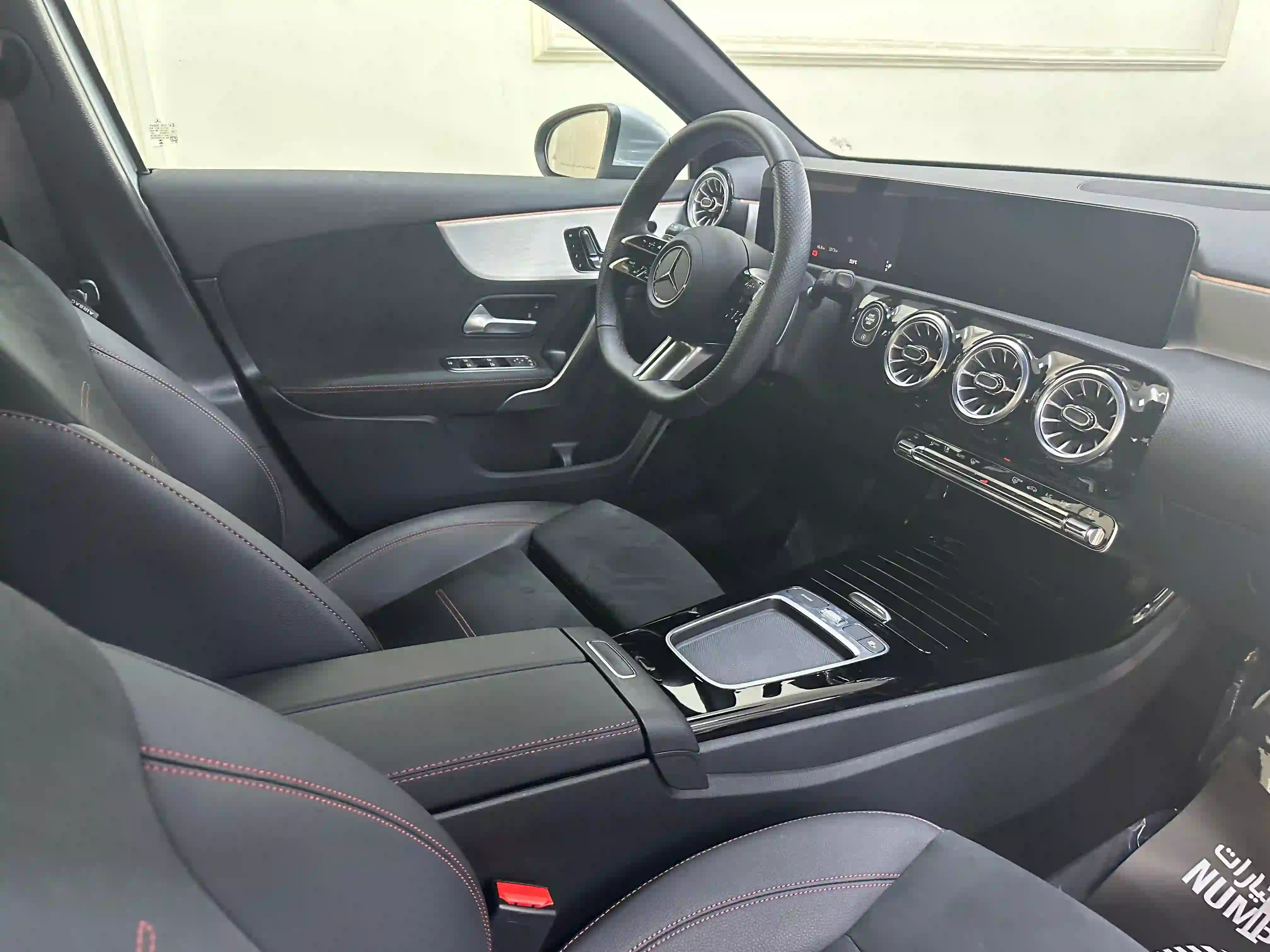 Mercedes-Benz A -Class Sedan 200 2025 - Image 4