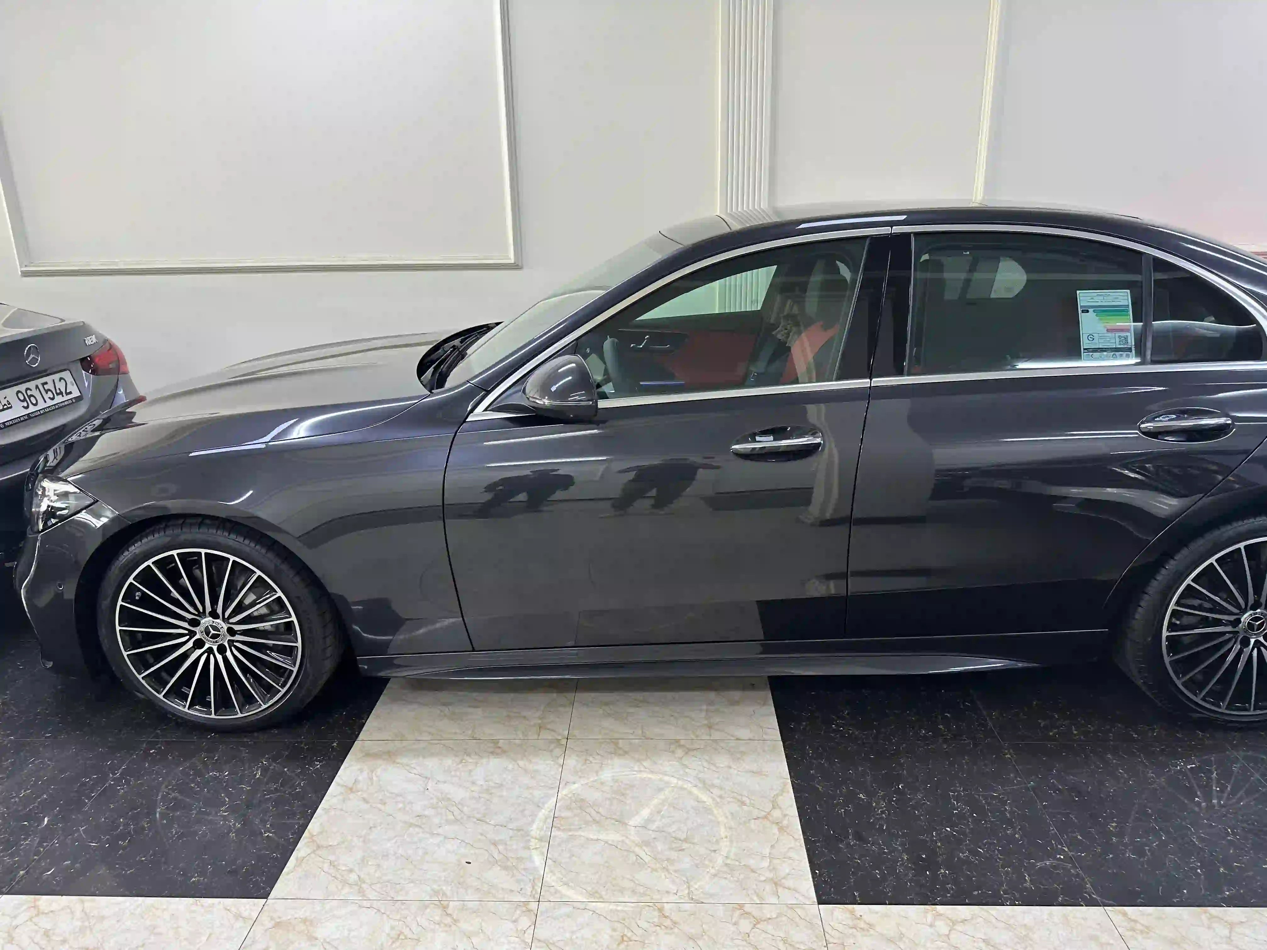 Mercedes-Benz C-Class Sedan 200 2025 - Image 2
