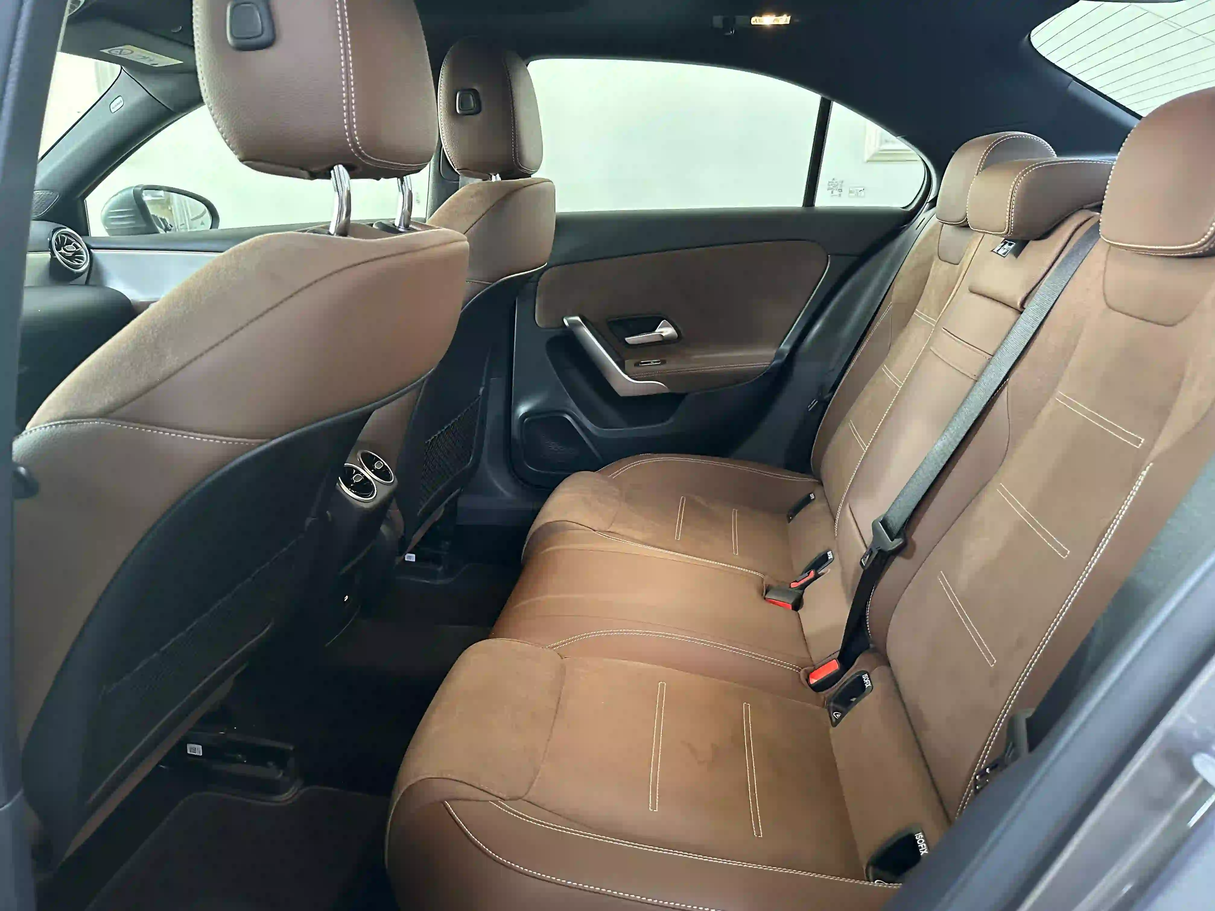 Mercedes-Benz A -Class Sedan 200 2025 - Image 4