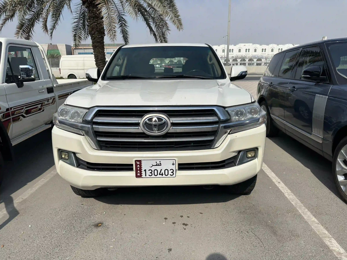 Toyota Land Cruiser GXR v6 2011