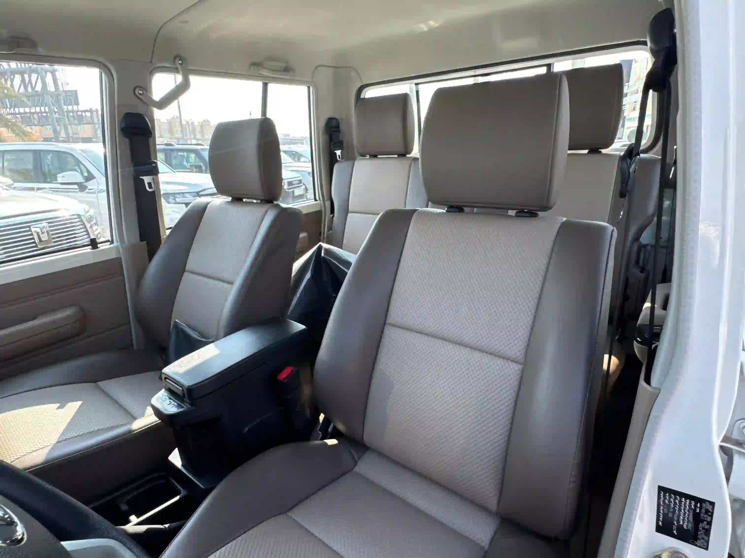 Toyota LX  2025 - Image 3
