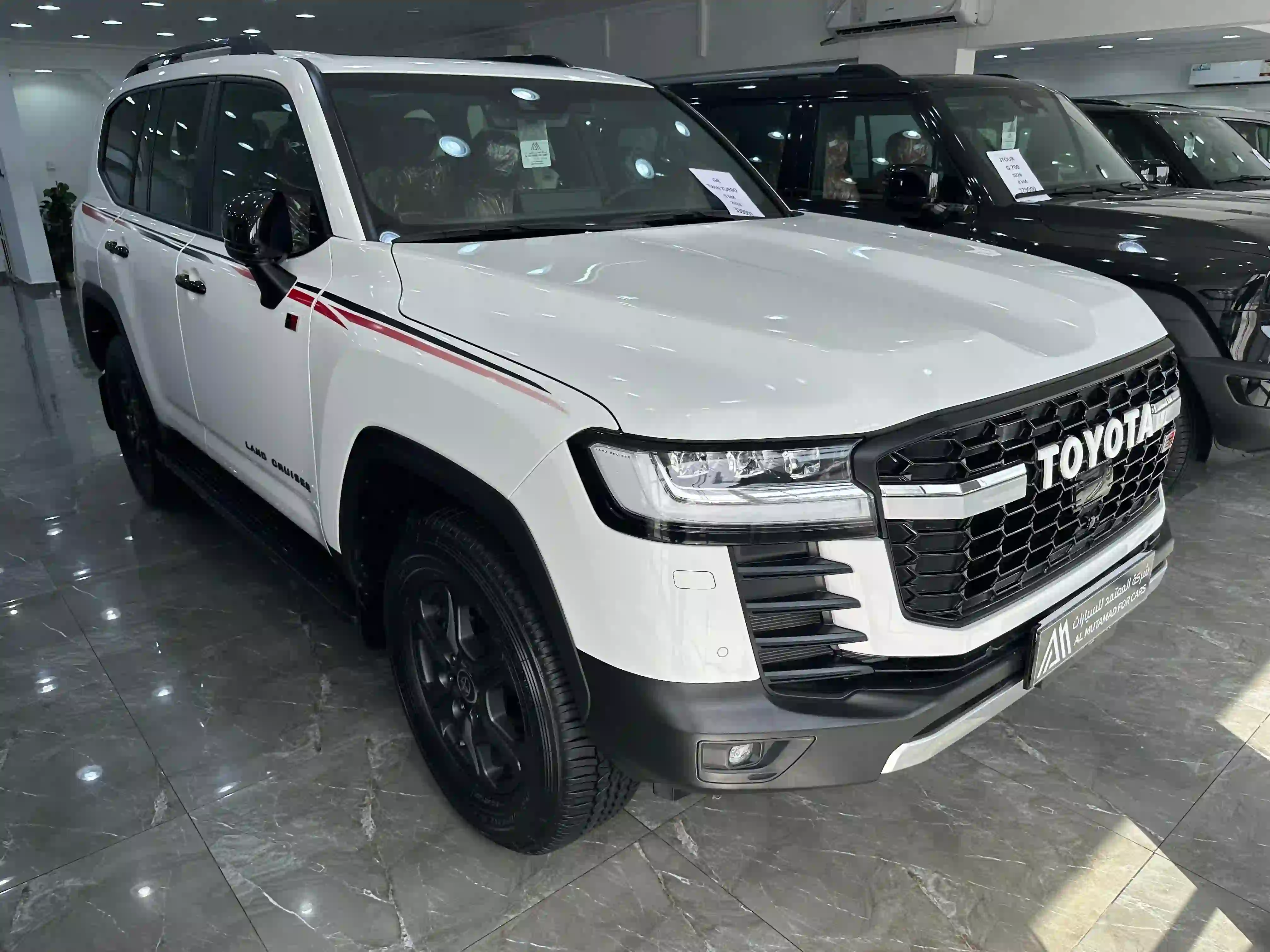 Toyota Land Cruiser GR TWIN TURBO 2024 - Image 2
