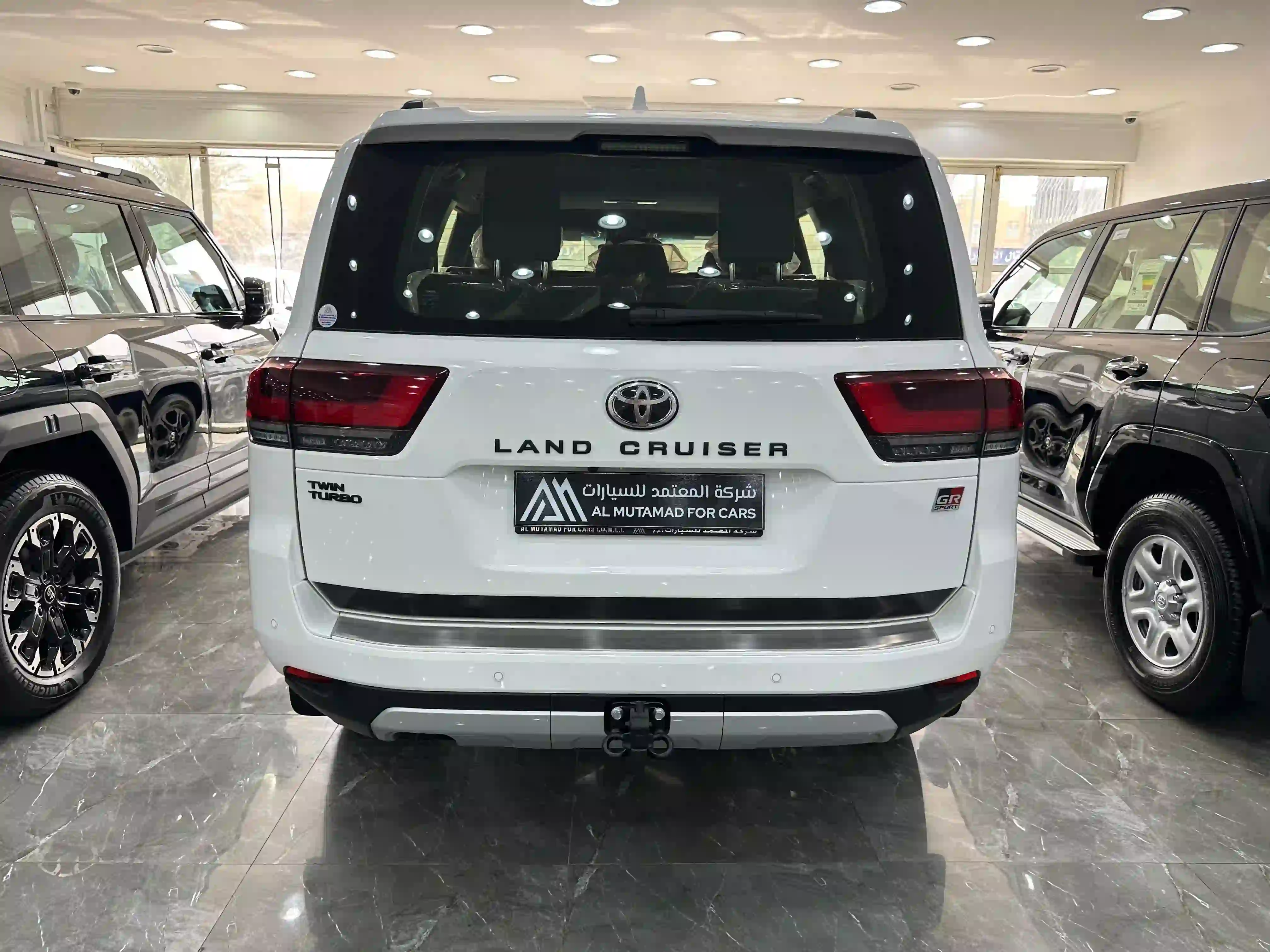 Toyota Land Cruiser GR TWIN TURBO 2024 - Image 4