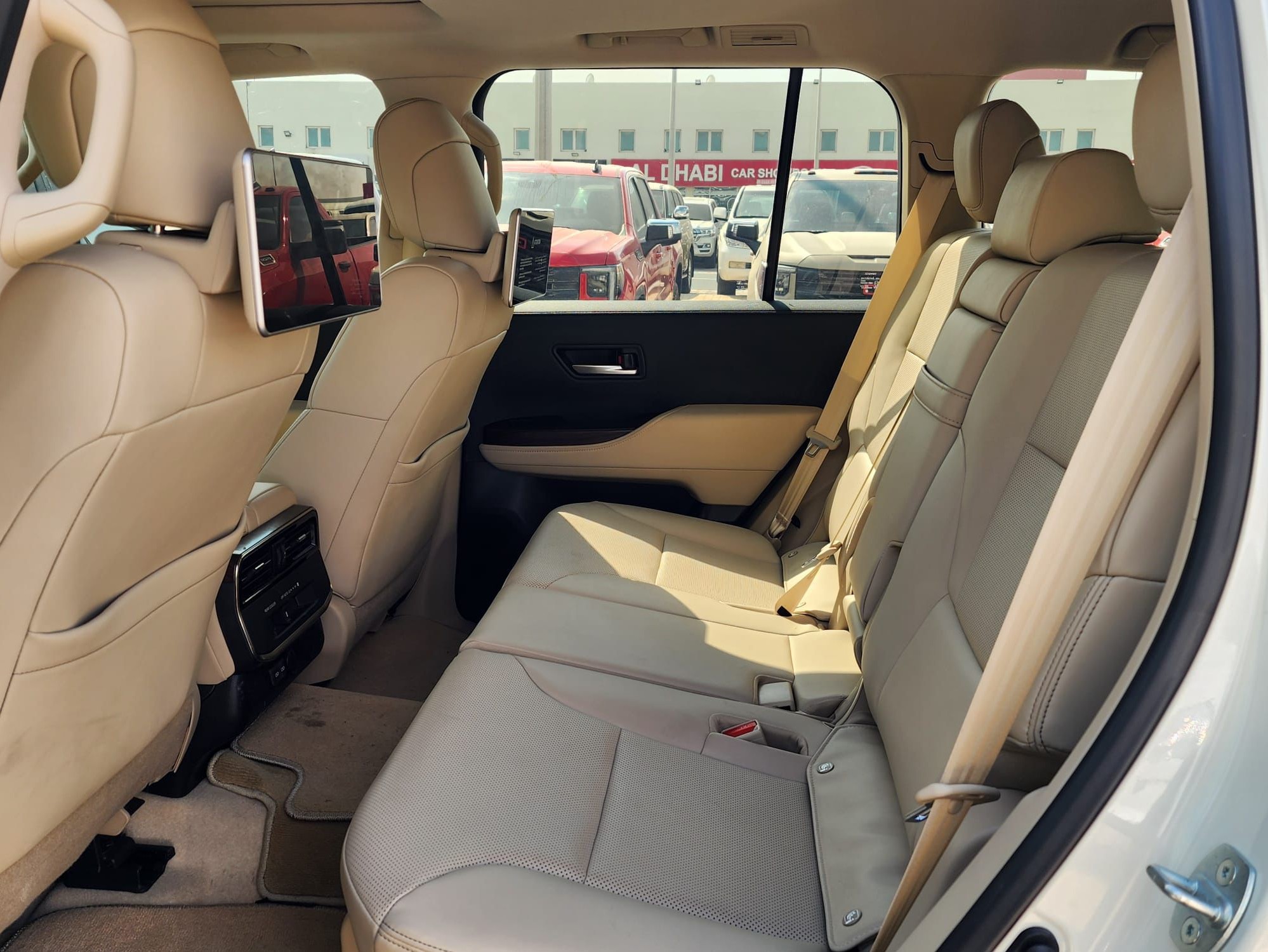 Toyota Land Cruiser GX.R 2022 - Image 4