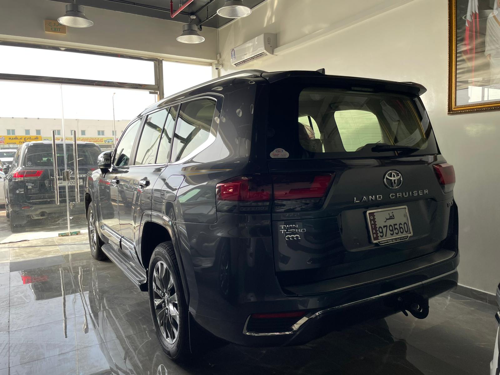 Toyota Land Cruiser VX.R 2025 - Image 2
