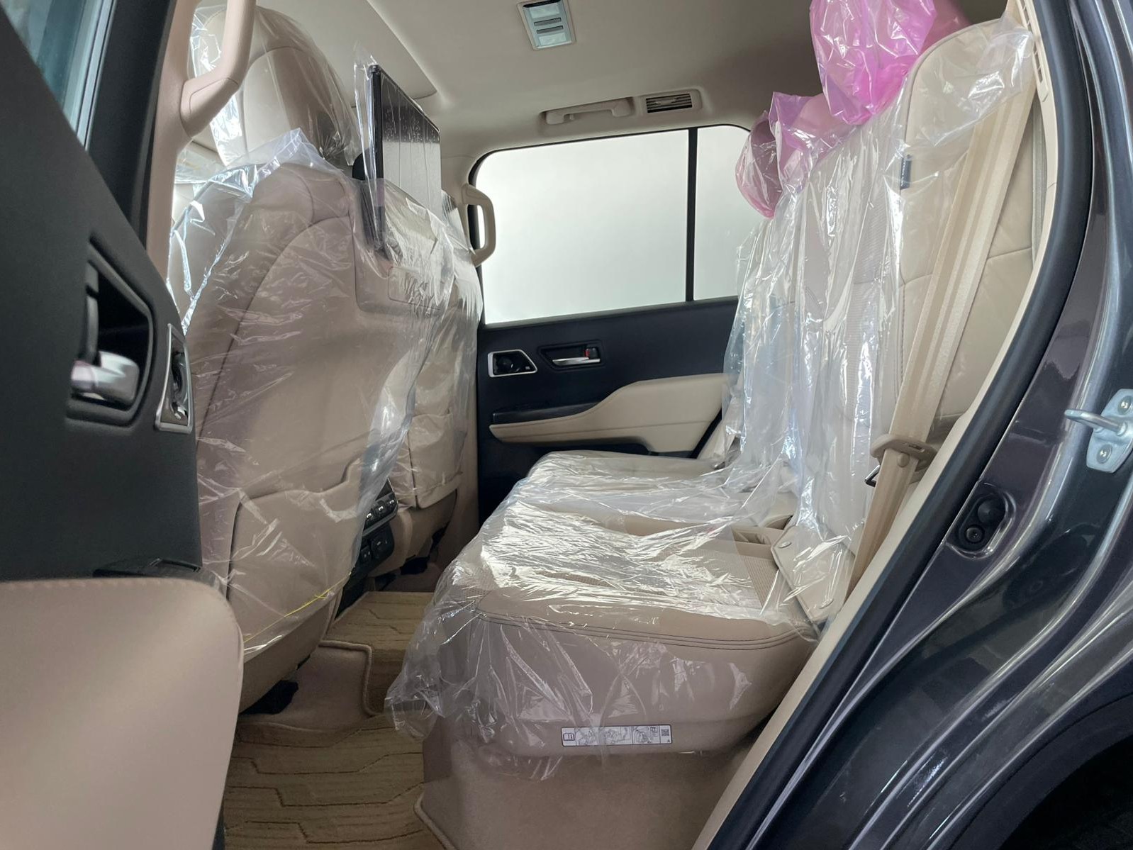 Toyota Land Cruiser VX.R 2025 - Image 4