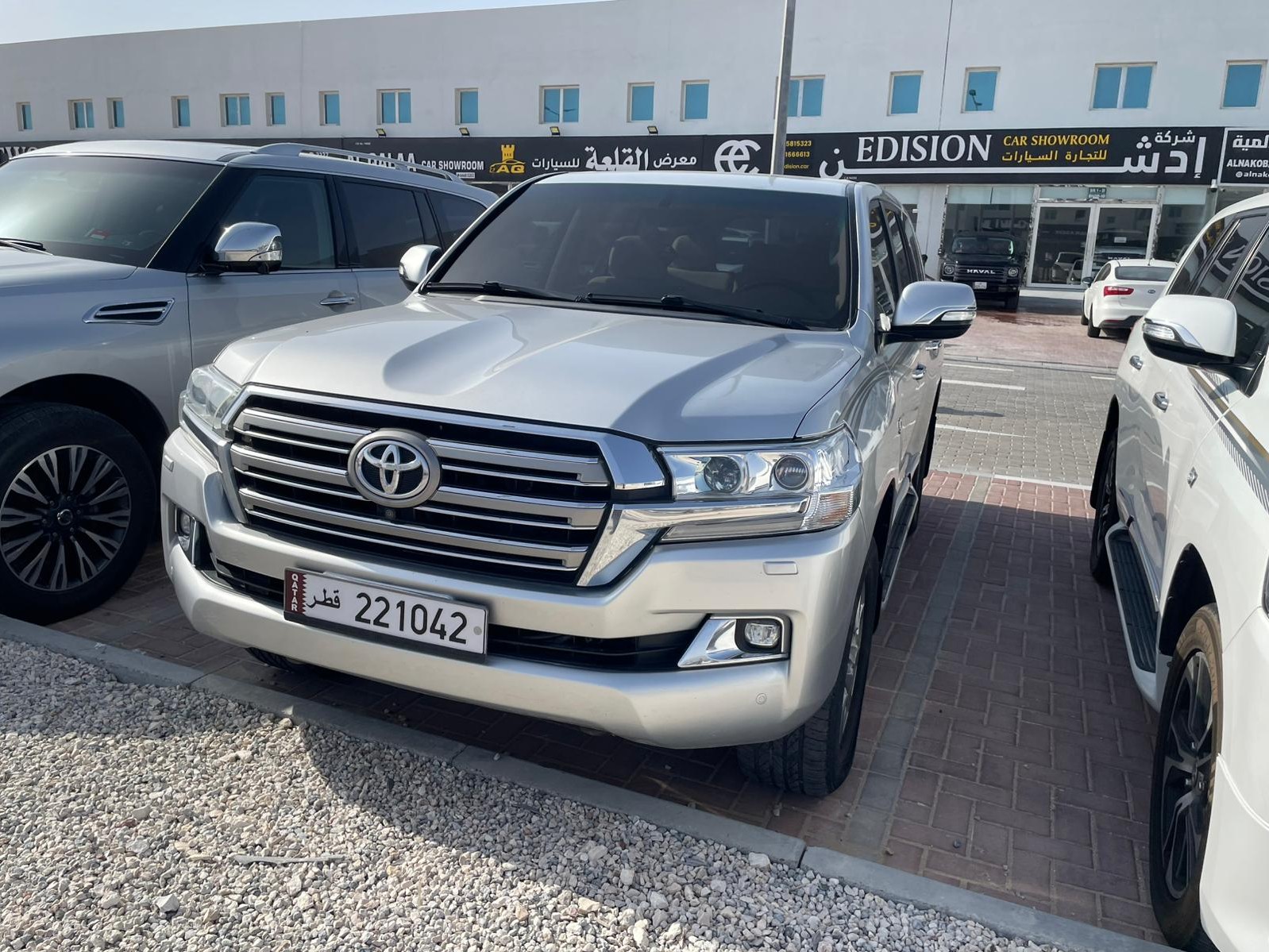 Toyota Land Cruiser VX.R 2017 - Image 2