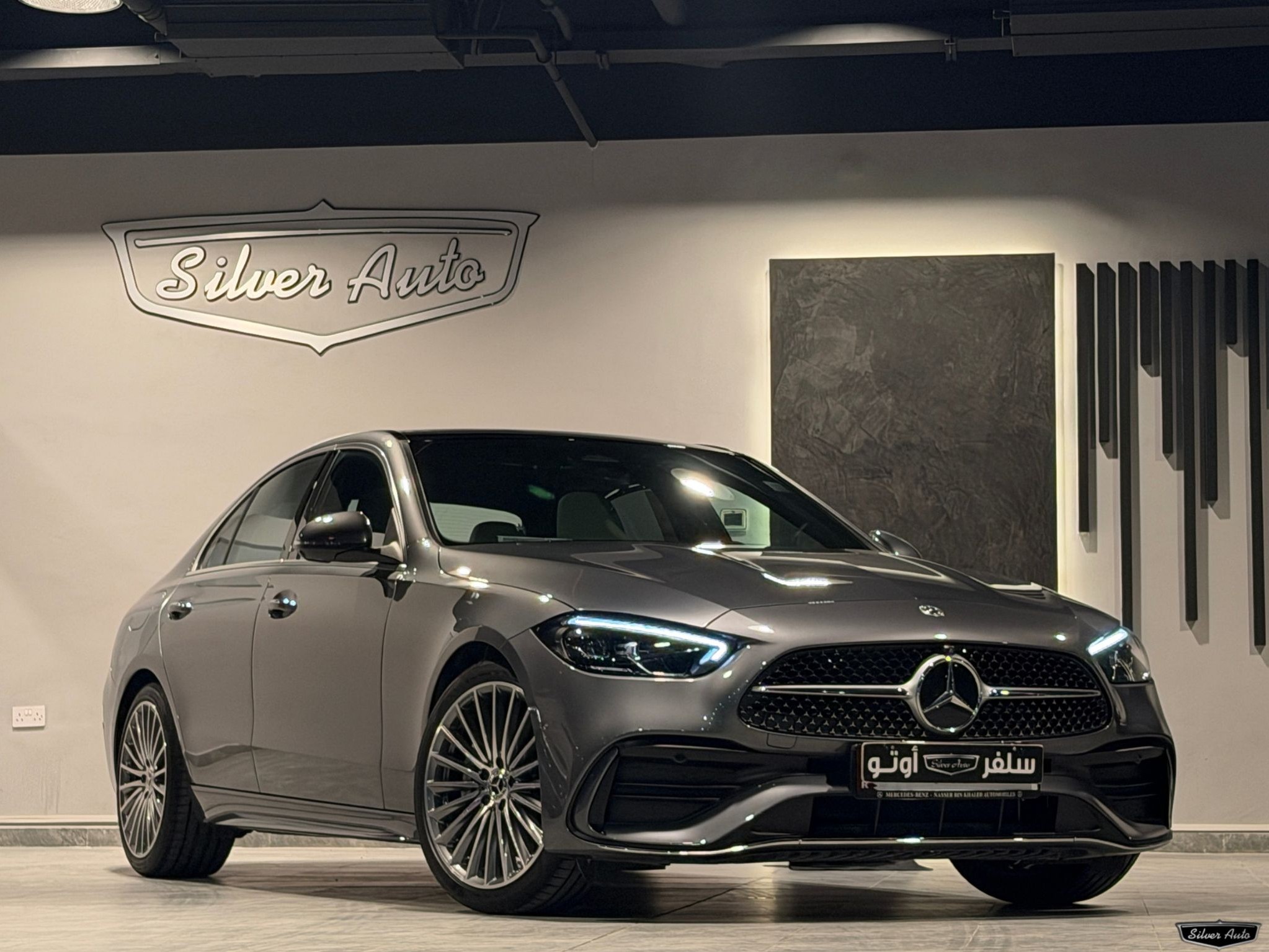 Mercedes-Benz C-Class Sedan 200 - AMG kit 2025 - Image 2