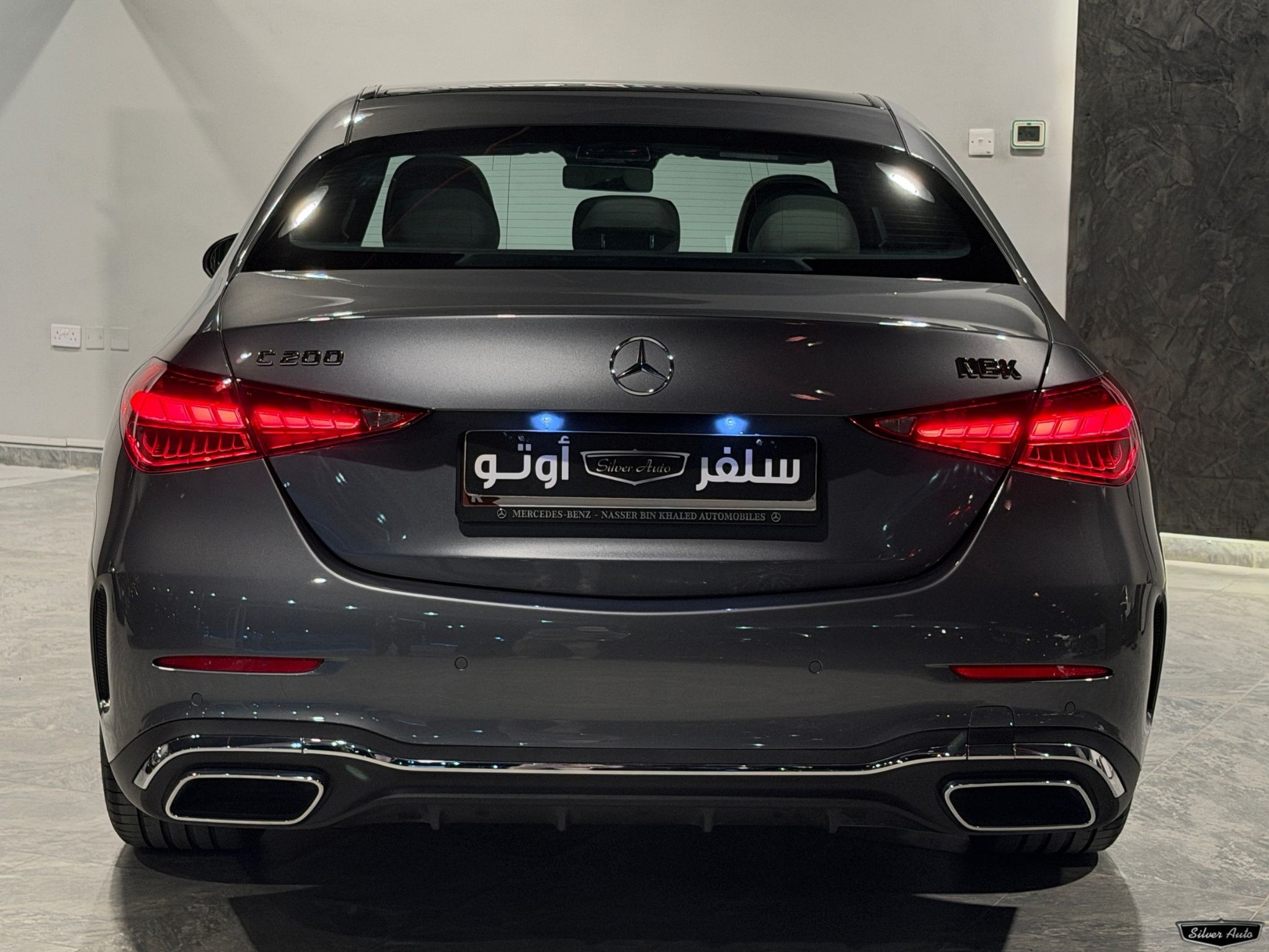 Mercedes-Benz C-Class Sedan 200 - AMG kit 2025 - Image 4