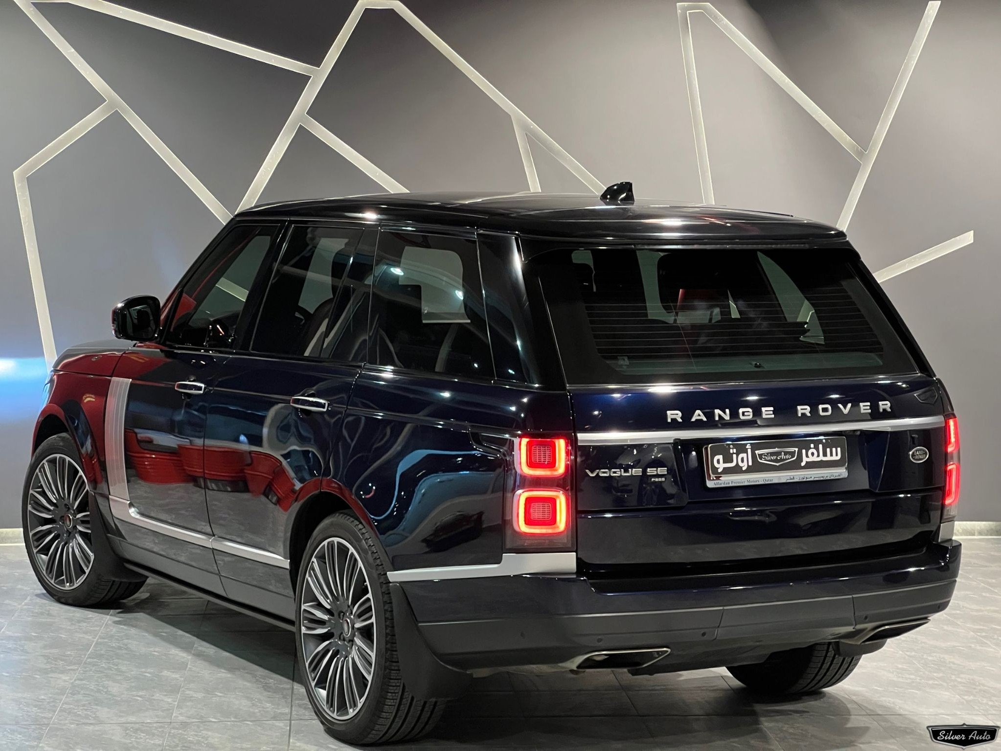 Land Rover Range Rover Vogue SE 2020 — photo 9 for sale in Qatar