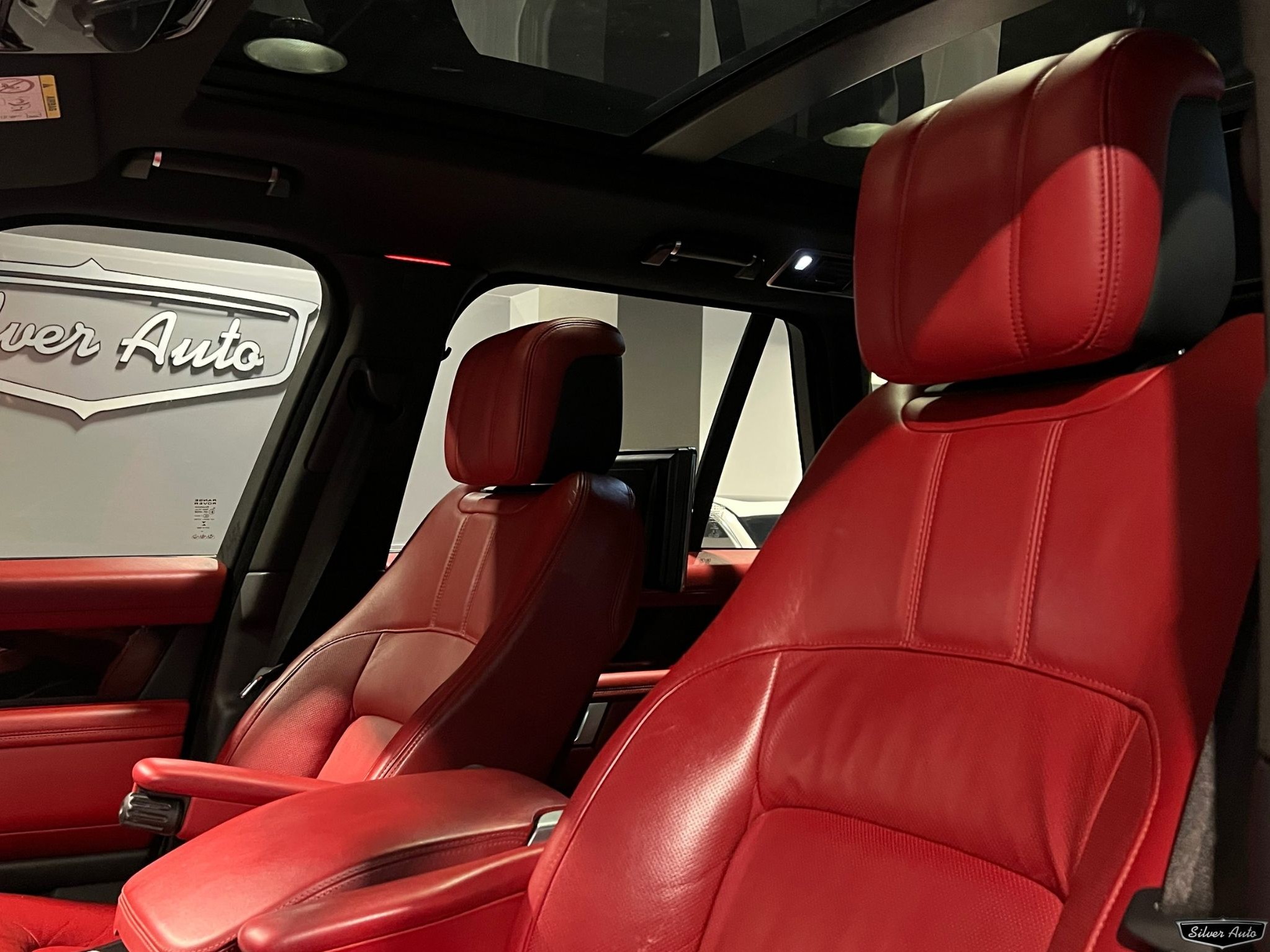 Land Rover Range Rover Vogue SE 2020 — photo 10 for sale in Qatar