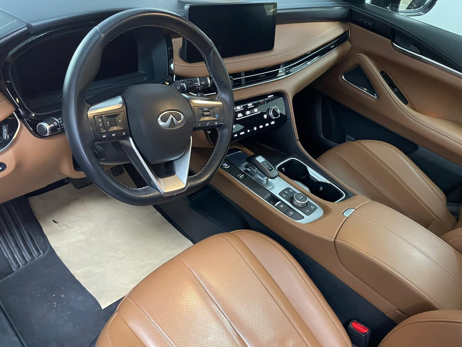 Infiniti QX60 2022 - Image 4