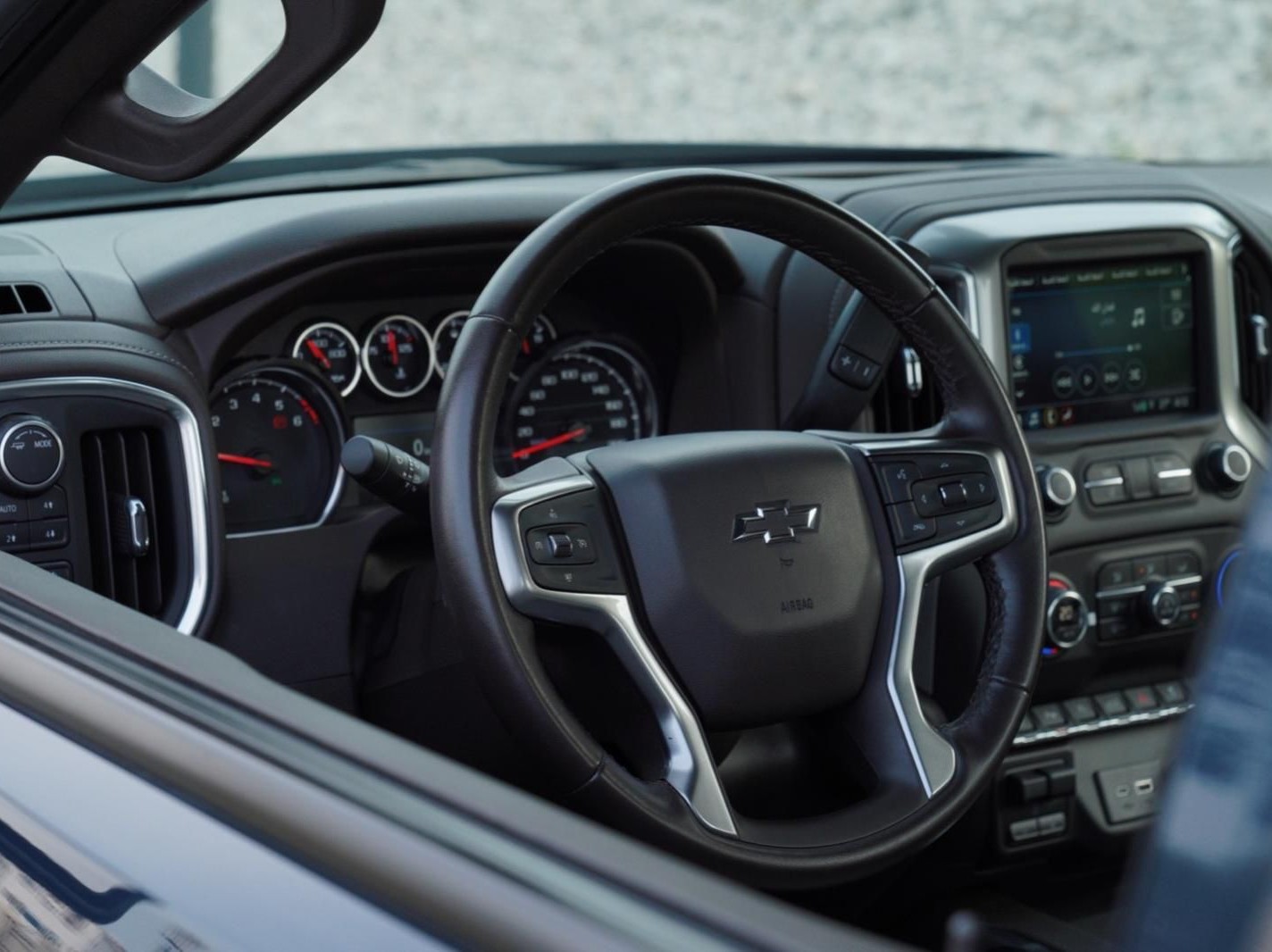 Chevrolet Silverado Trailboss  2022 - Image 4
