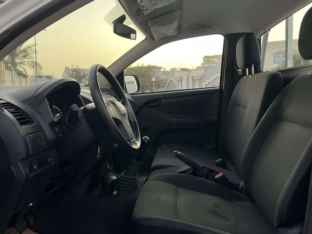 ISUZU D’MAX 2025 - Image 3