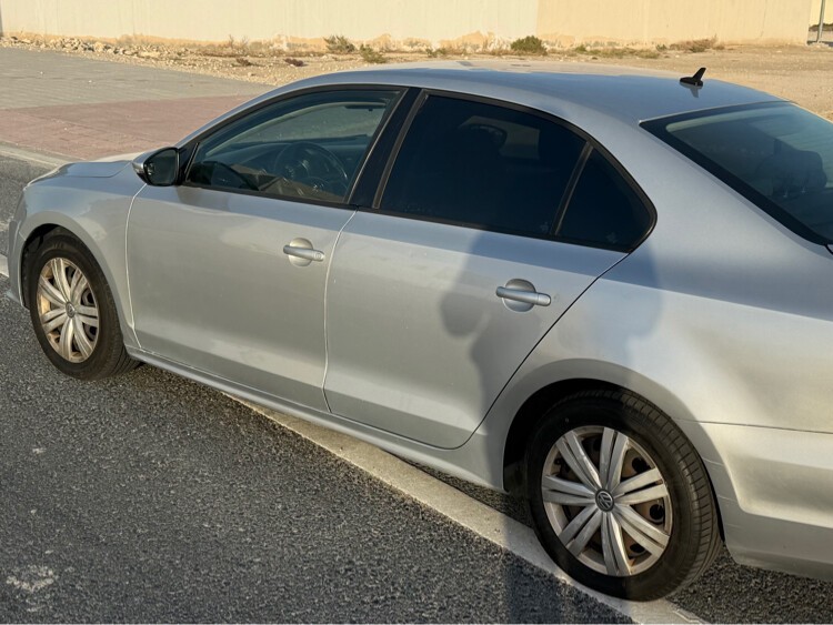 Volkswagen Jetta 2016 - Image 2
