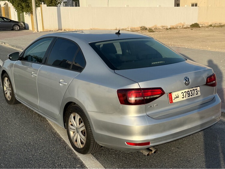 Volkswagen Jetta 2016 - Image 3