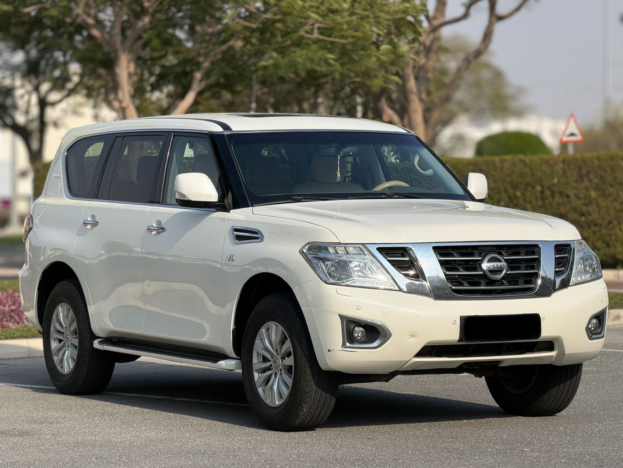 Nissan Patrol SE 2015 - Image 2