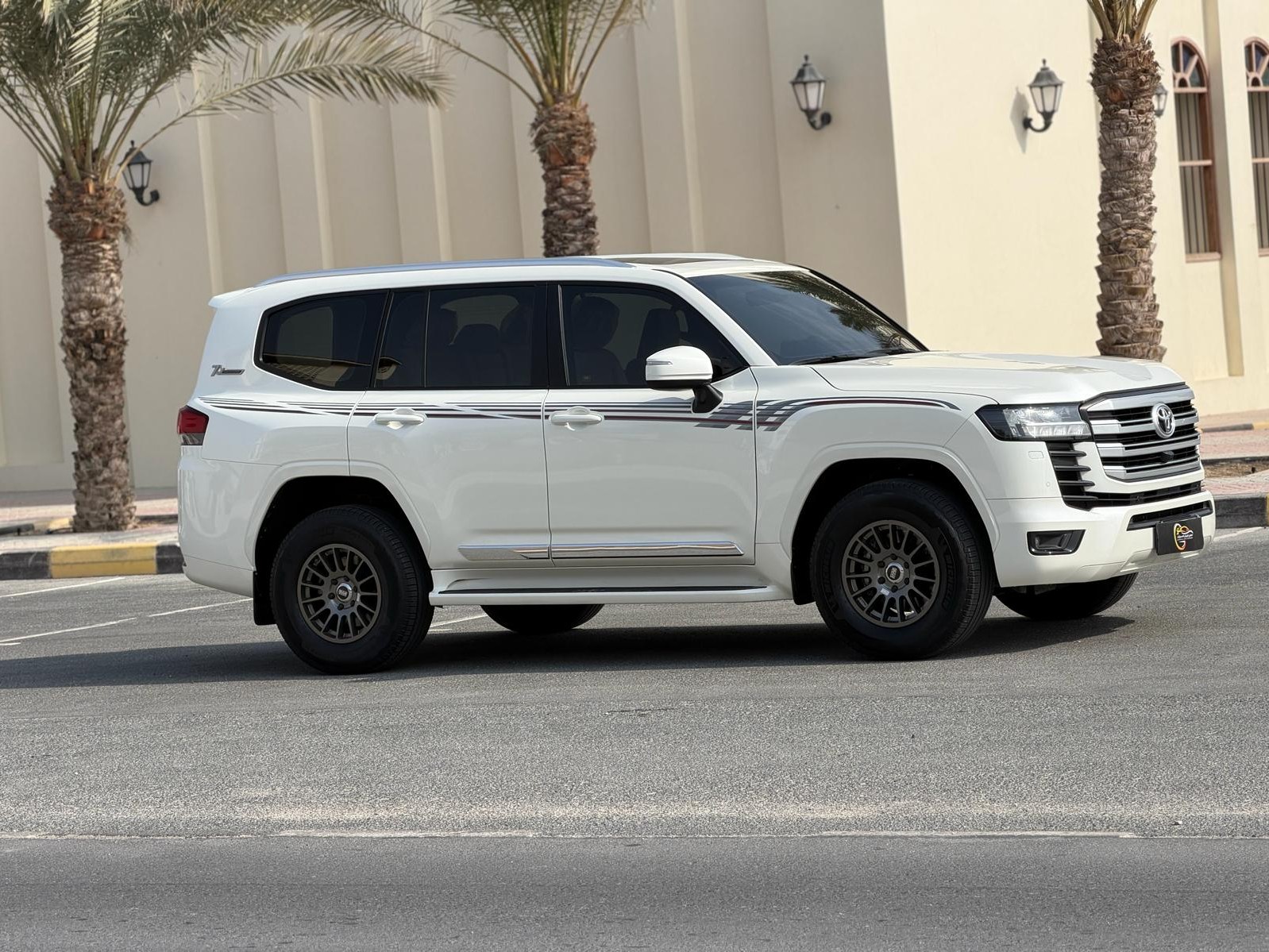 Toyota Land Cruiser GXR Twin Turbo 2022 - Image 3