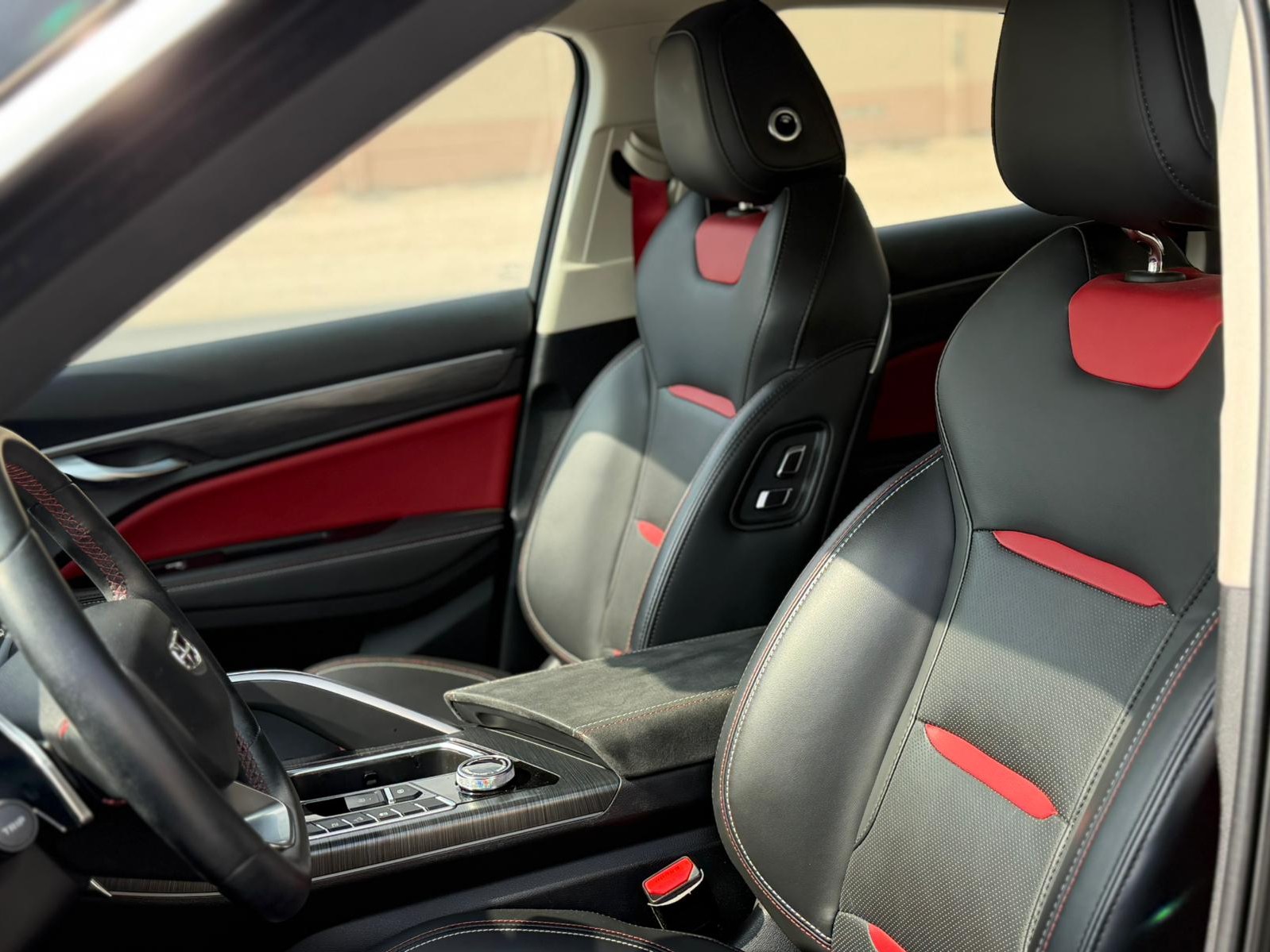 Geely  Tugella 2023 - Image 3