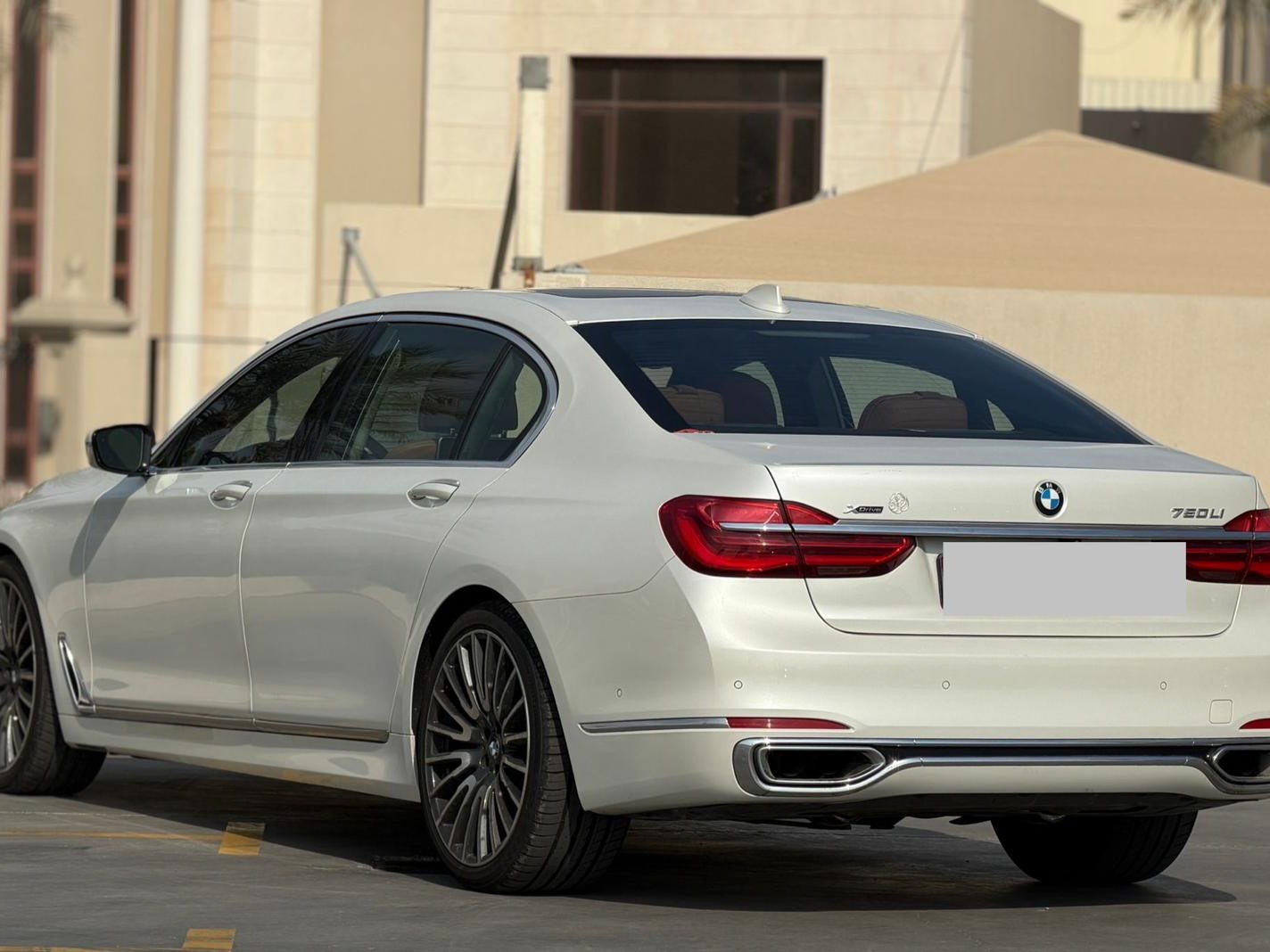 BMW 7-Series 750 Li 2016 - Image 3
