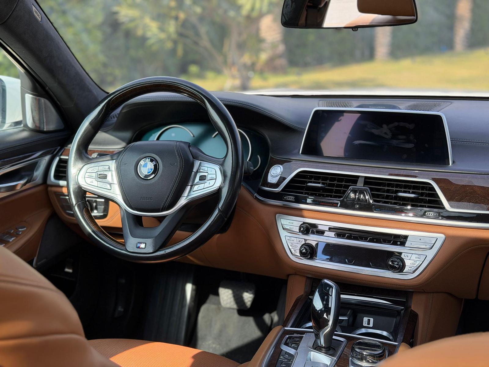 BMW 7-Series 750 Li 2016 - Image 4