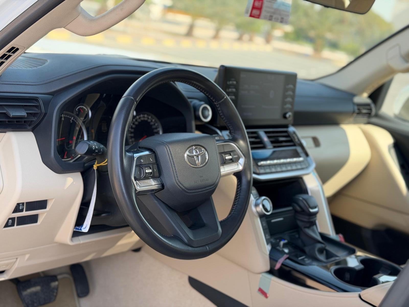 Toyota Land Cruiser GXR Twin Turbo 2022 - Image 4