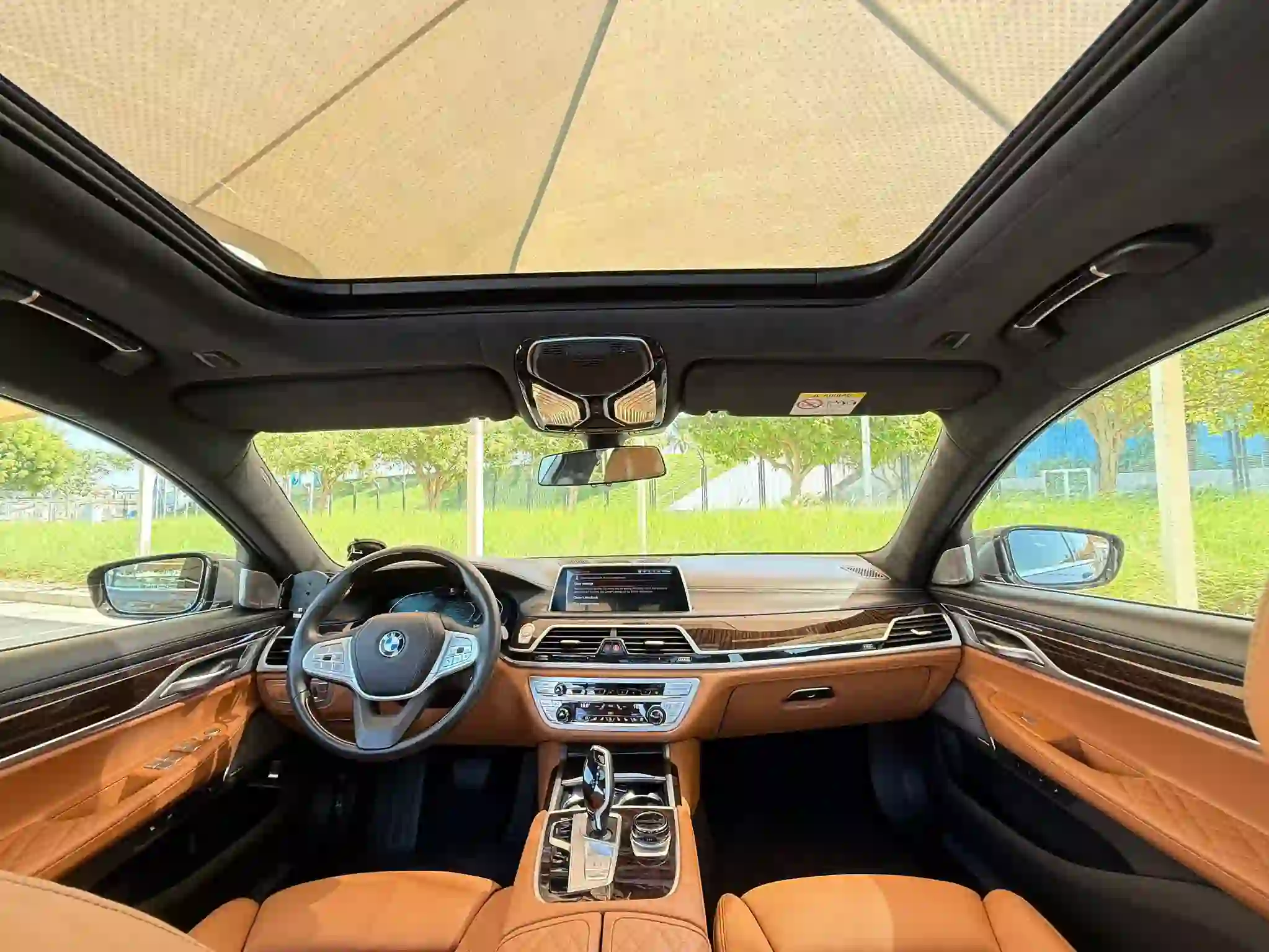 BMW 7-Series 750 Li 2021 - Image 4