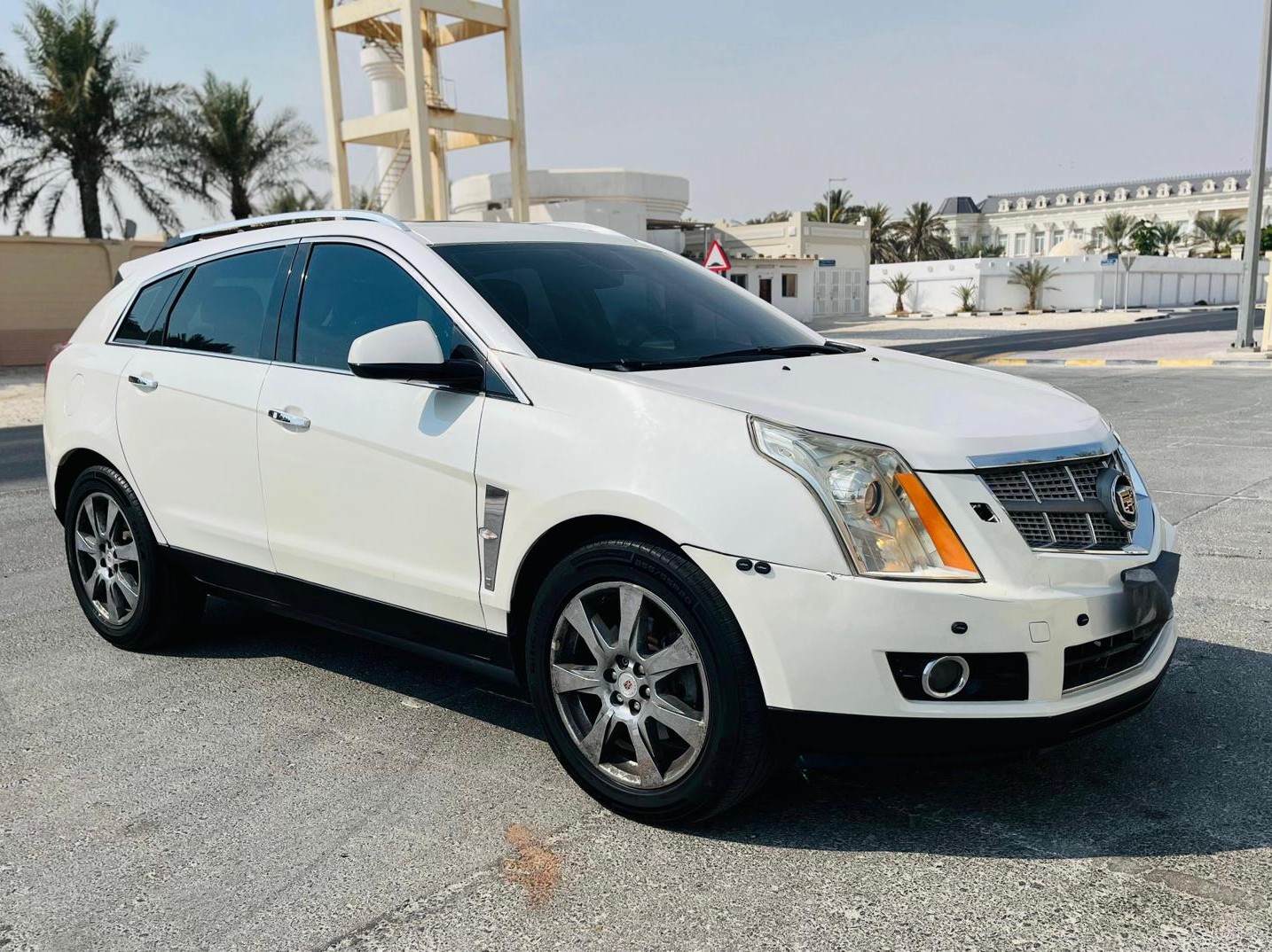 Cadillac SRX 2010 - Image 2