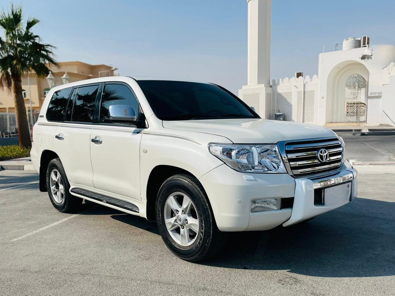 Toyota Land Cruiser VX.R 2011 - Image 2