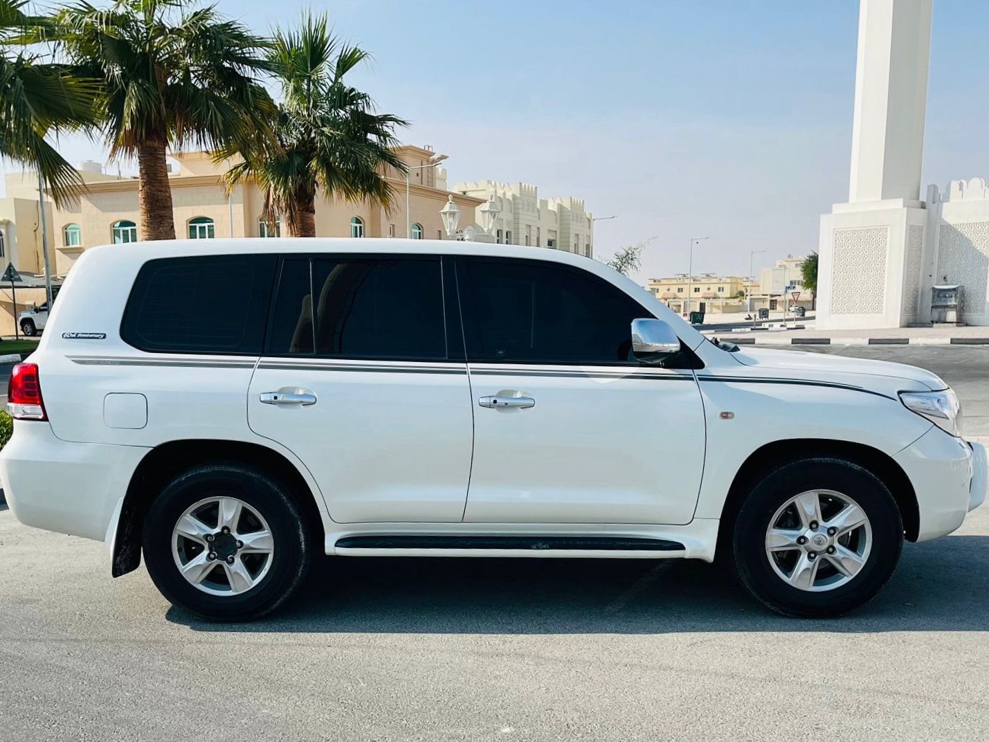 Toyota Land Cruiser VX.R 2011 - Image 3
