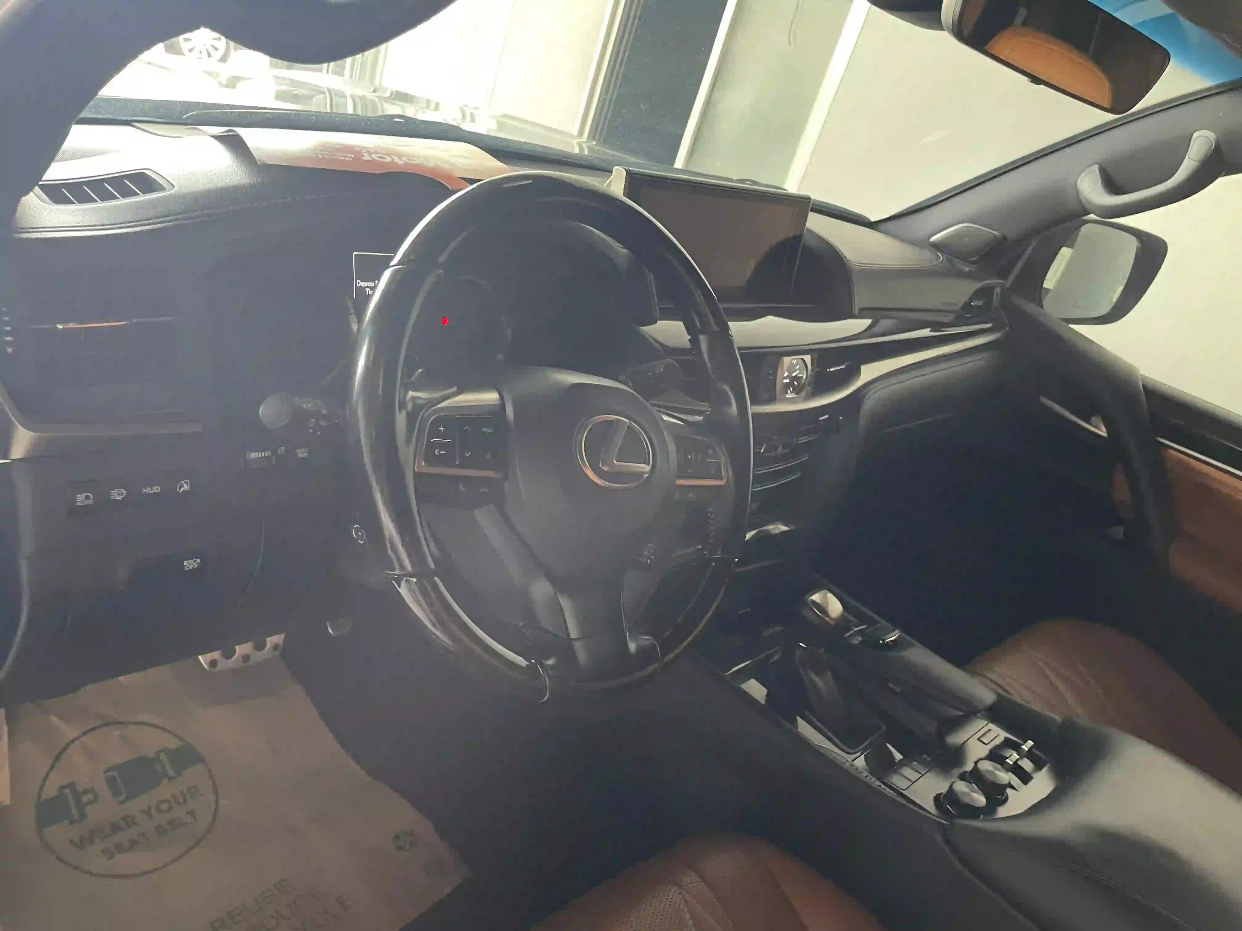 Lexus LX 570 S 2021 - Image 2