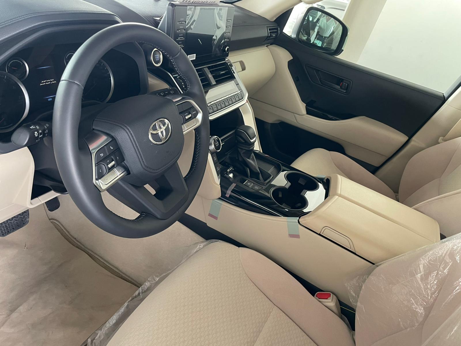 Toyota Land Cruiser GR TWIN TURBO 2023 - Image 3