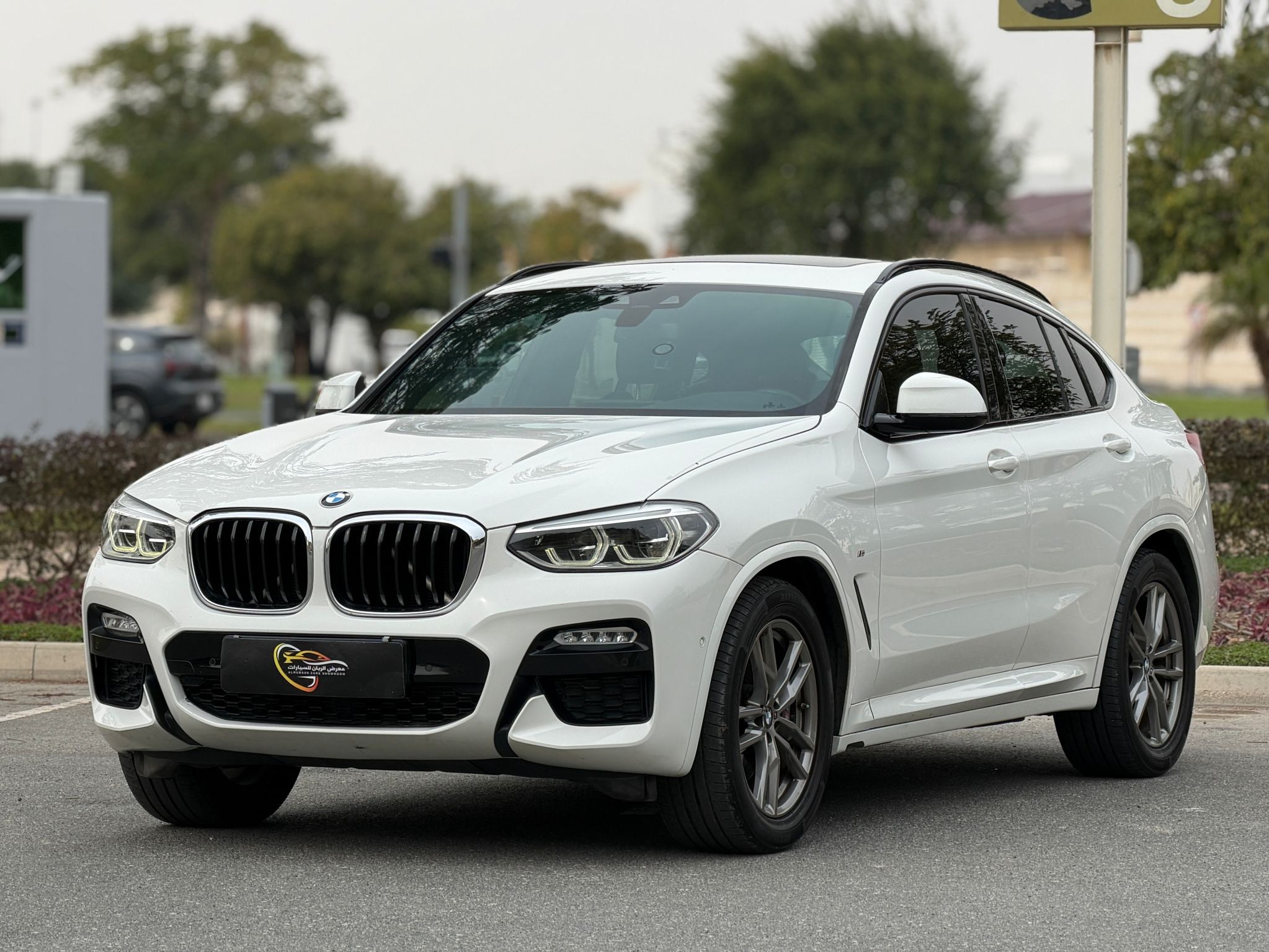 BMW X-Series X4 M 2019 - Image 3