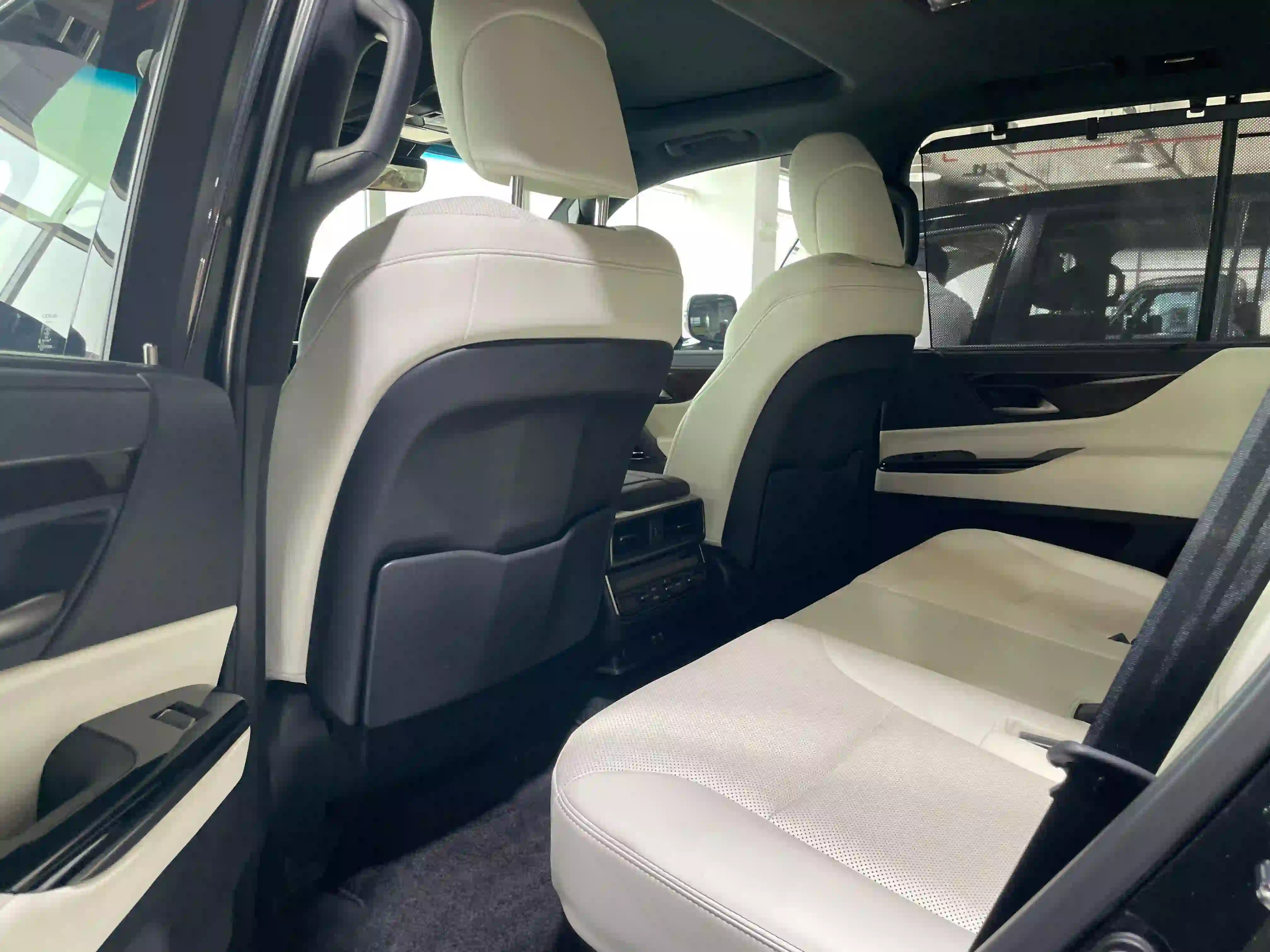 Lexus LX 600 2024 - Image 4