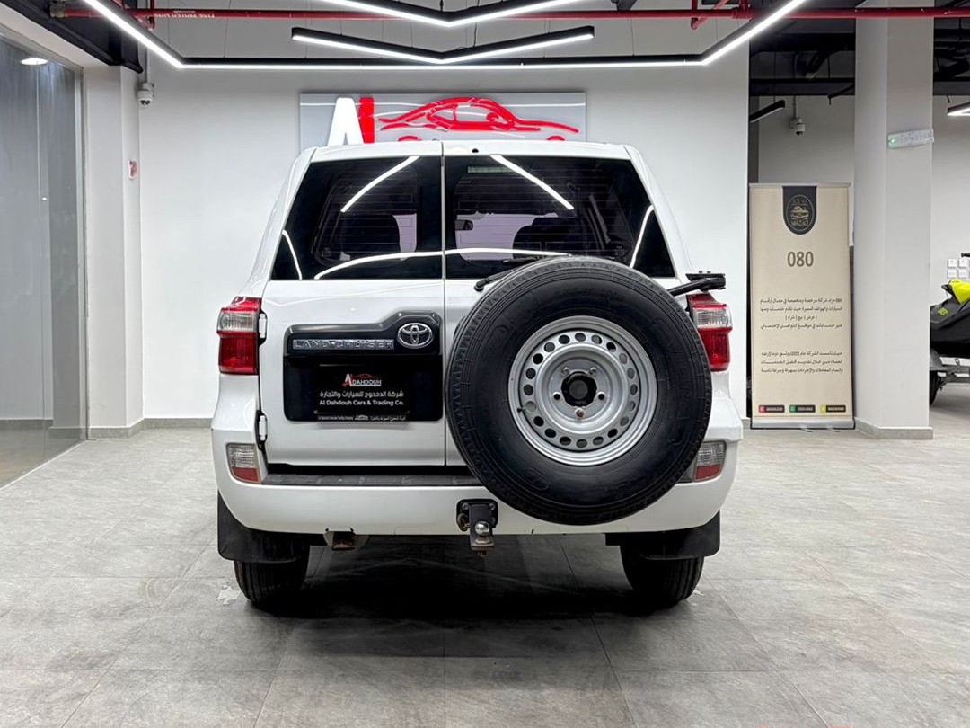 Toyota Land Cruiser G standard 2014 - Image 2