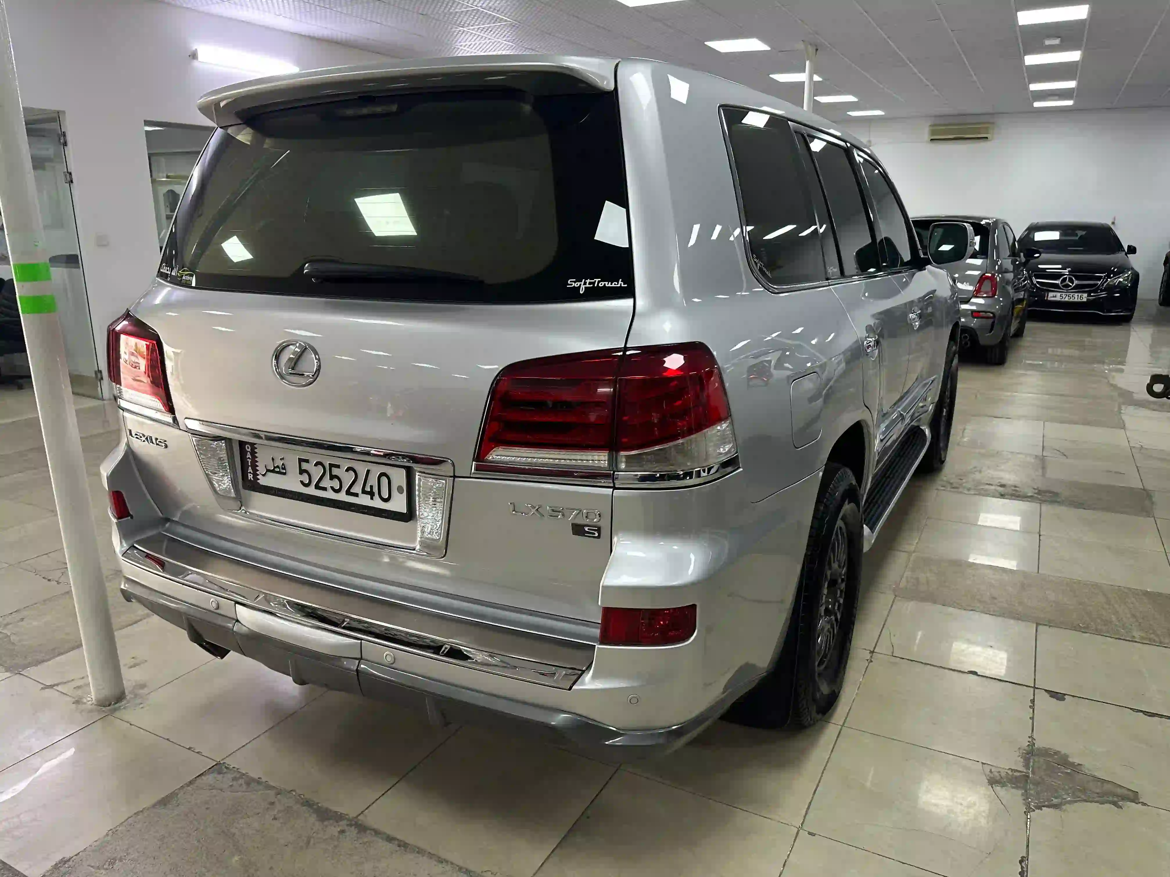 Lexus LX 570 S 2013 - Image 4