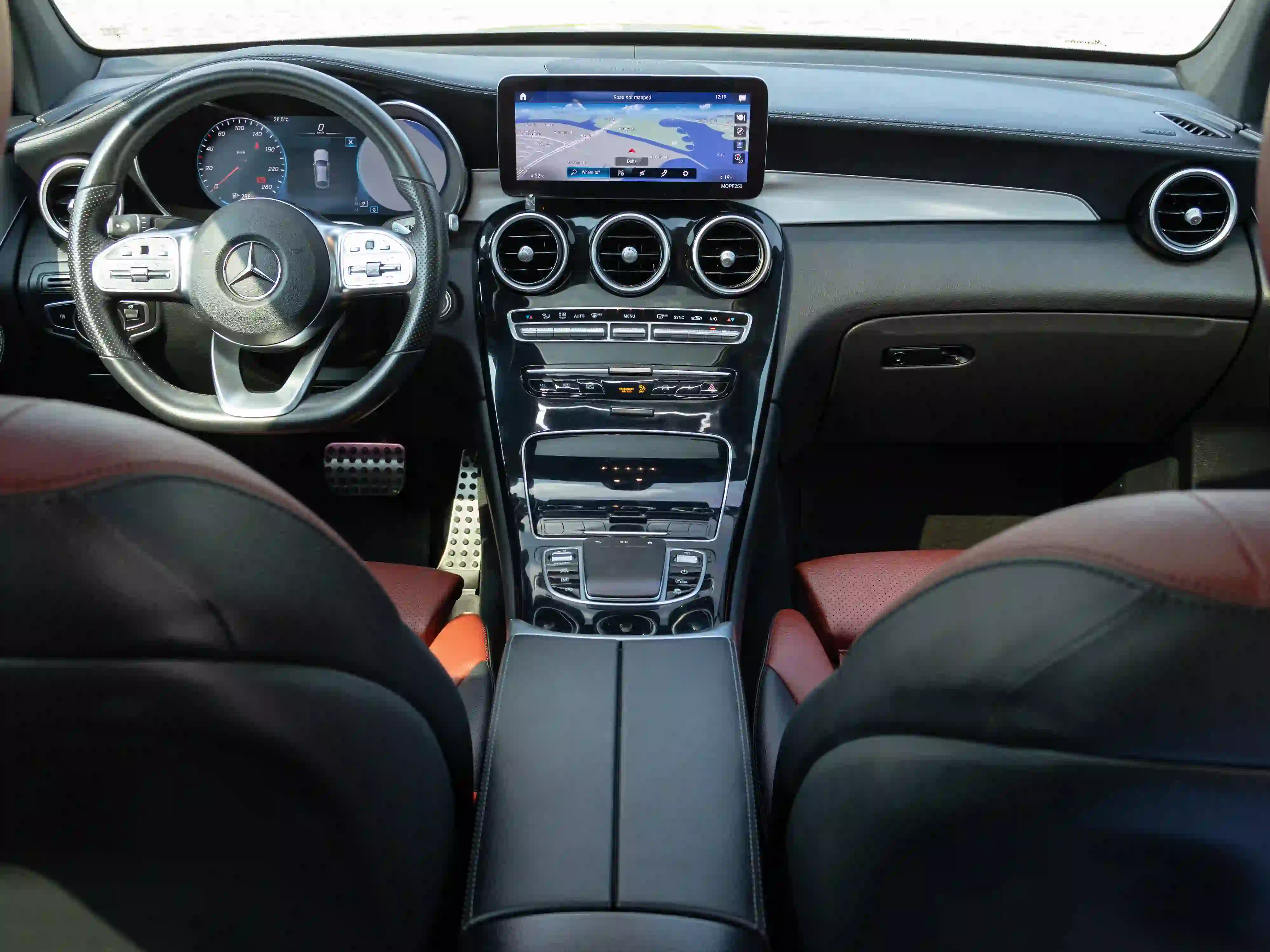 Mercedes-Benz GLC  200 2021 - Image 3