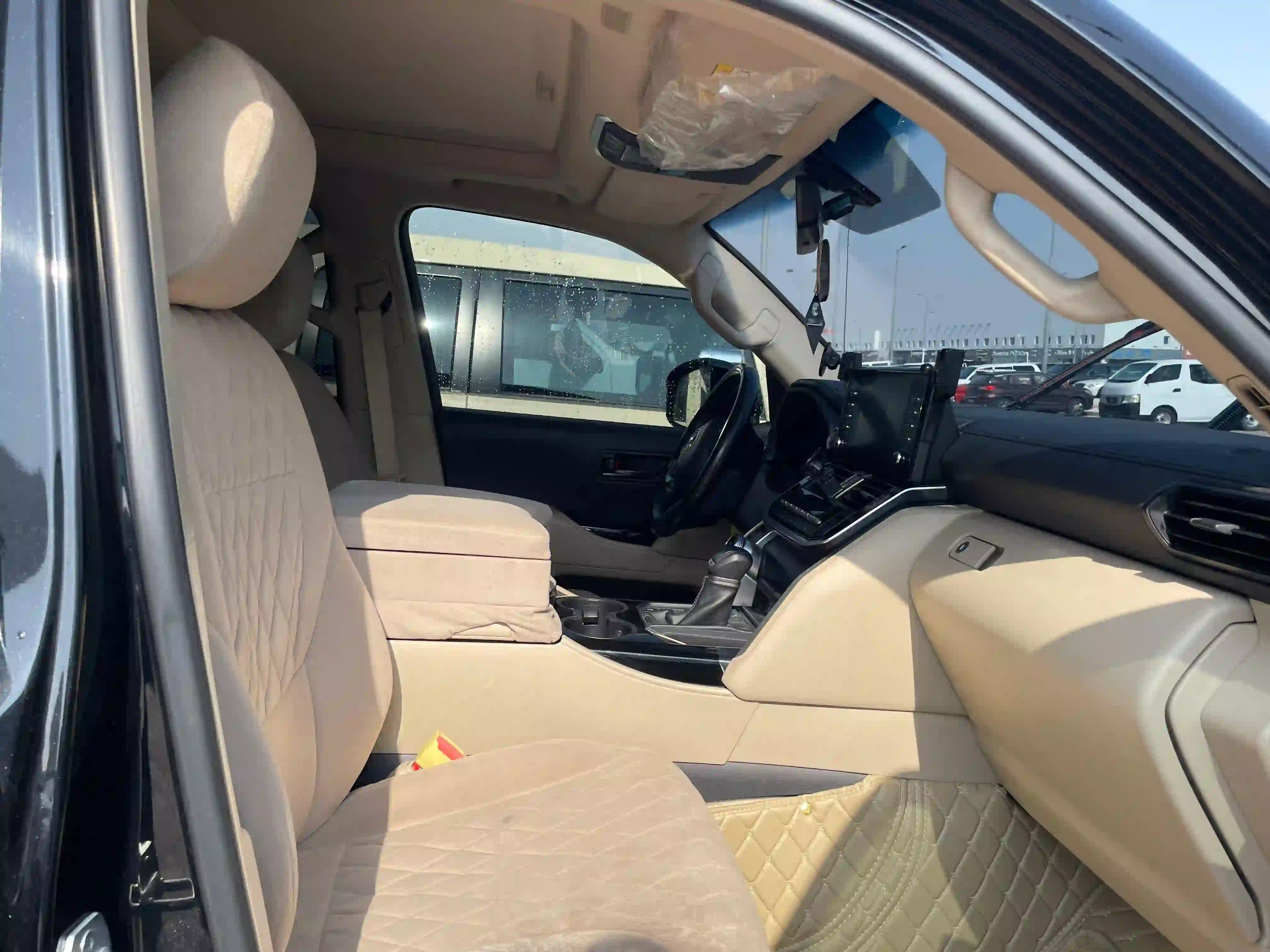 Toyota Land Cruiser GX.R 2022 - Image 3