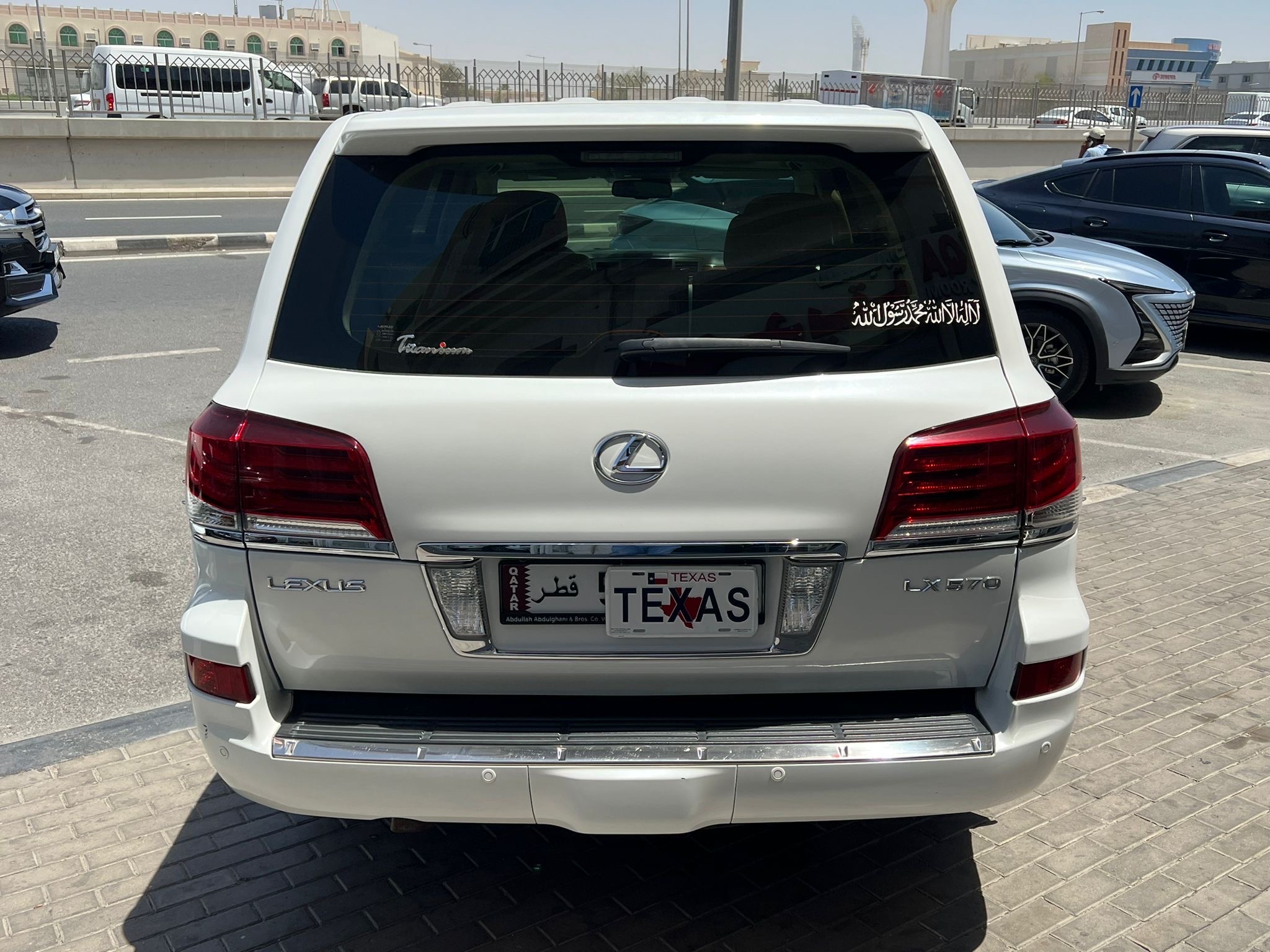 لكزس ال اكس 570 - Image 4