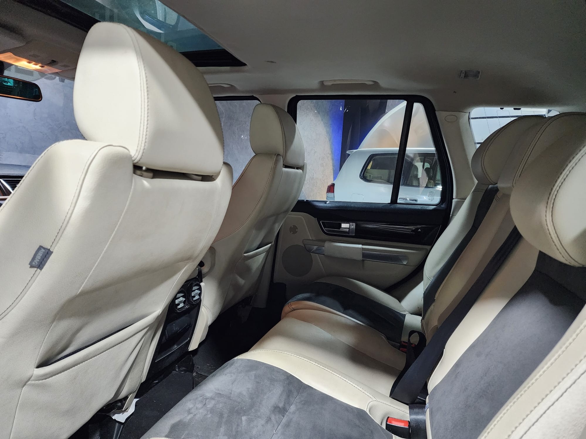 Land Rover Range Rover Sport HSE 2011 - Image 3