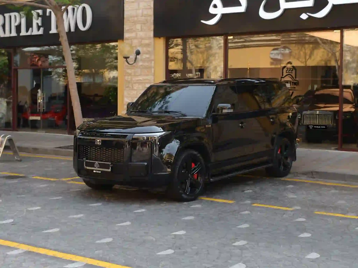 Rox 01 VIP Flagship 2025