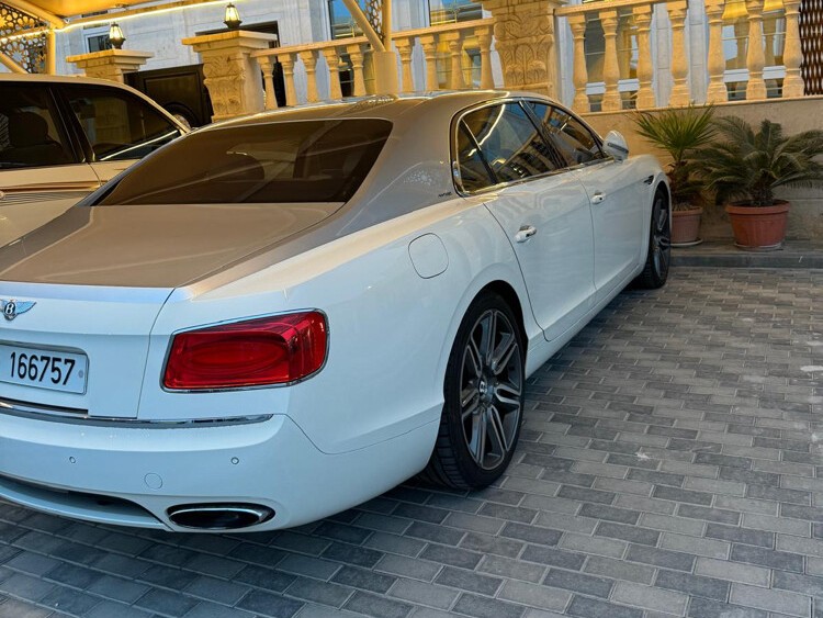 Bentley GTC 2016 - Image 2