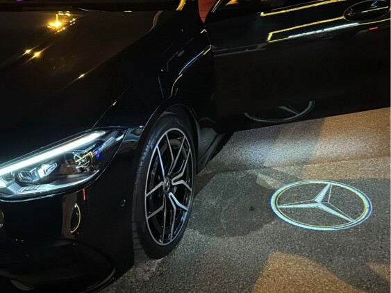 Mercedes-Benz C-Class Sedan 300 2023 - Image 3