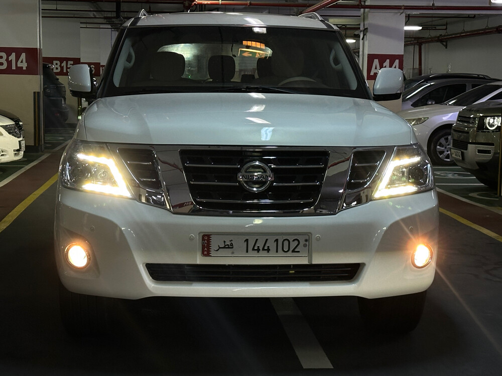 Nissan Patrol  Platinum 2012