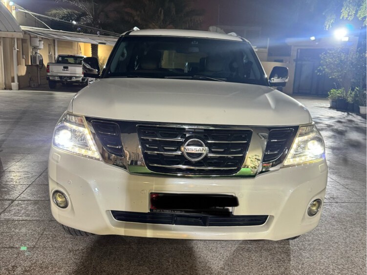Nissan Patrol  Platinum 2014