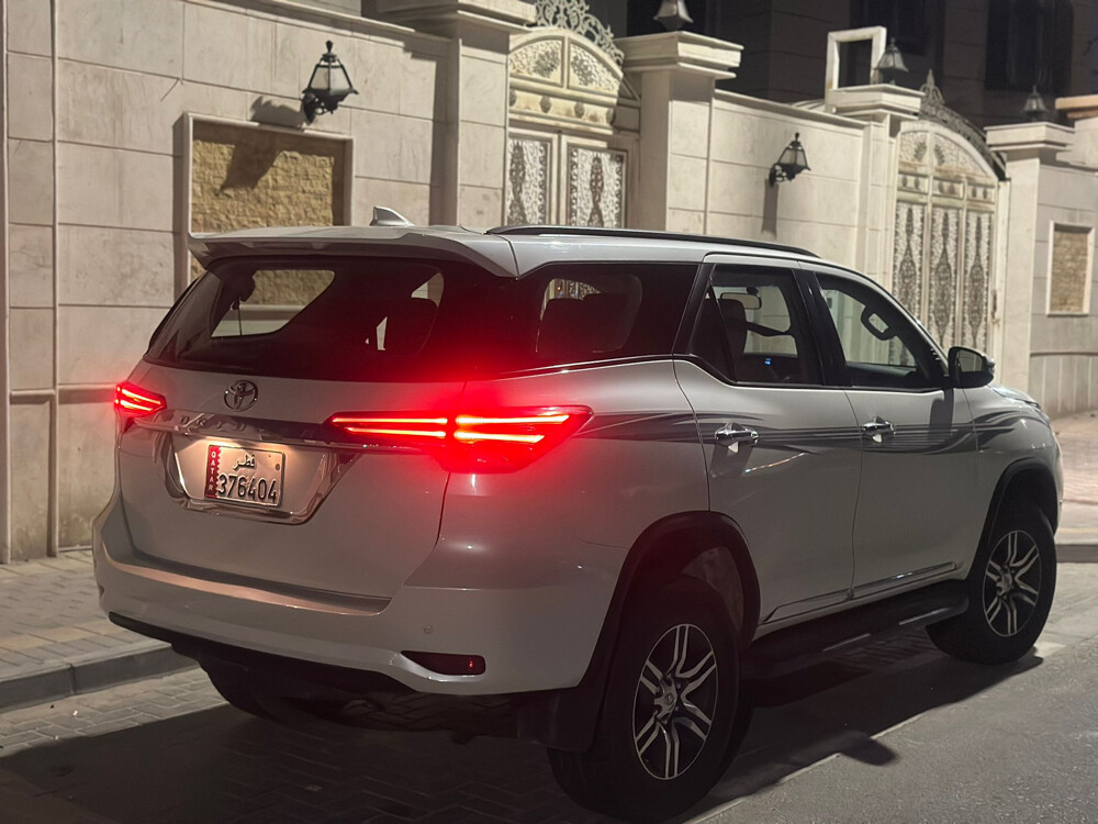 Toyota Fortuner 2019 - Image 2