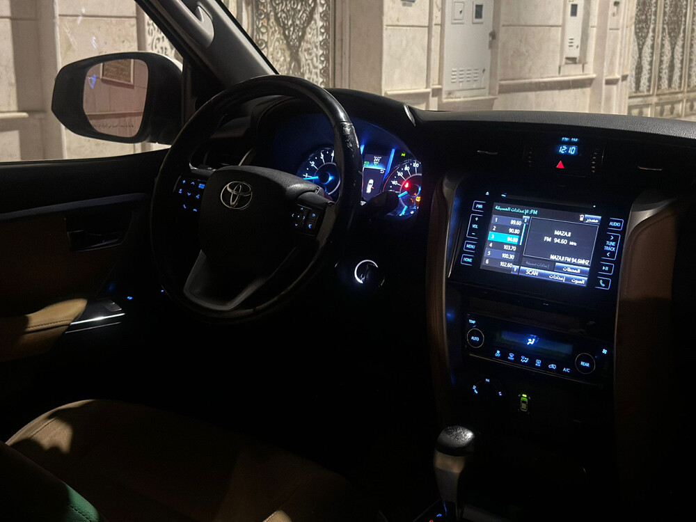 Toyota Fortuner 2019 - Image 4